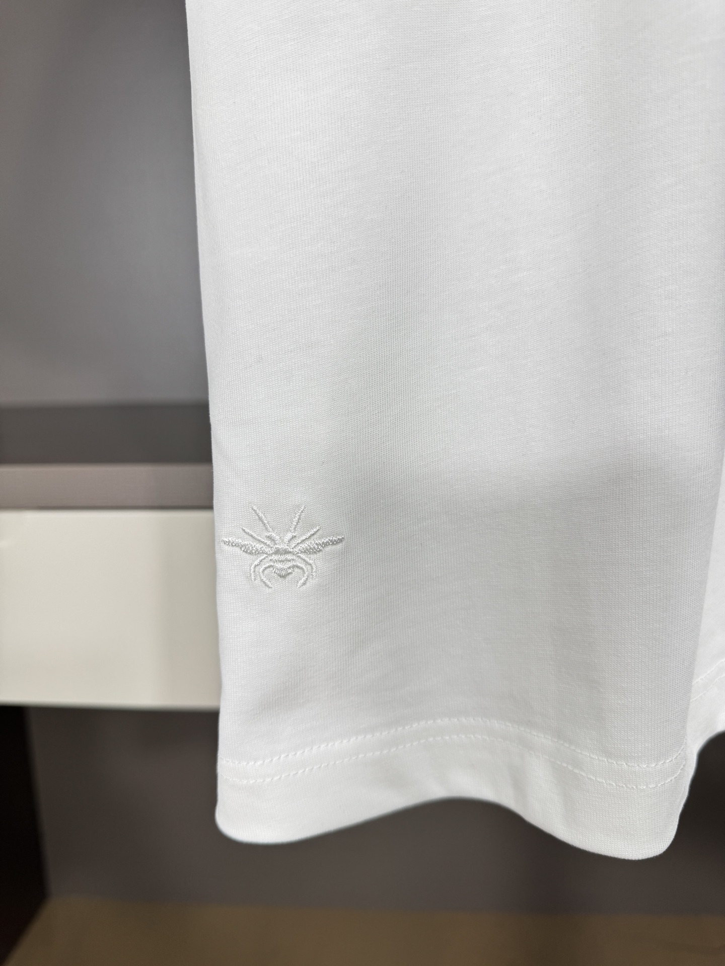 百灵达  短袖T恤服装 7