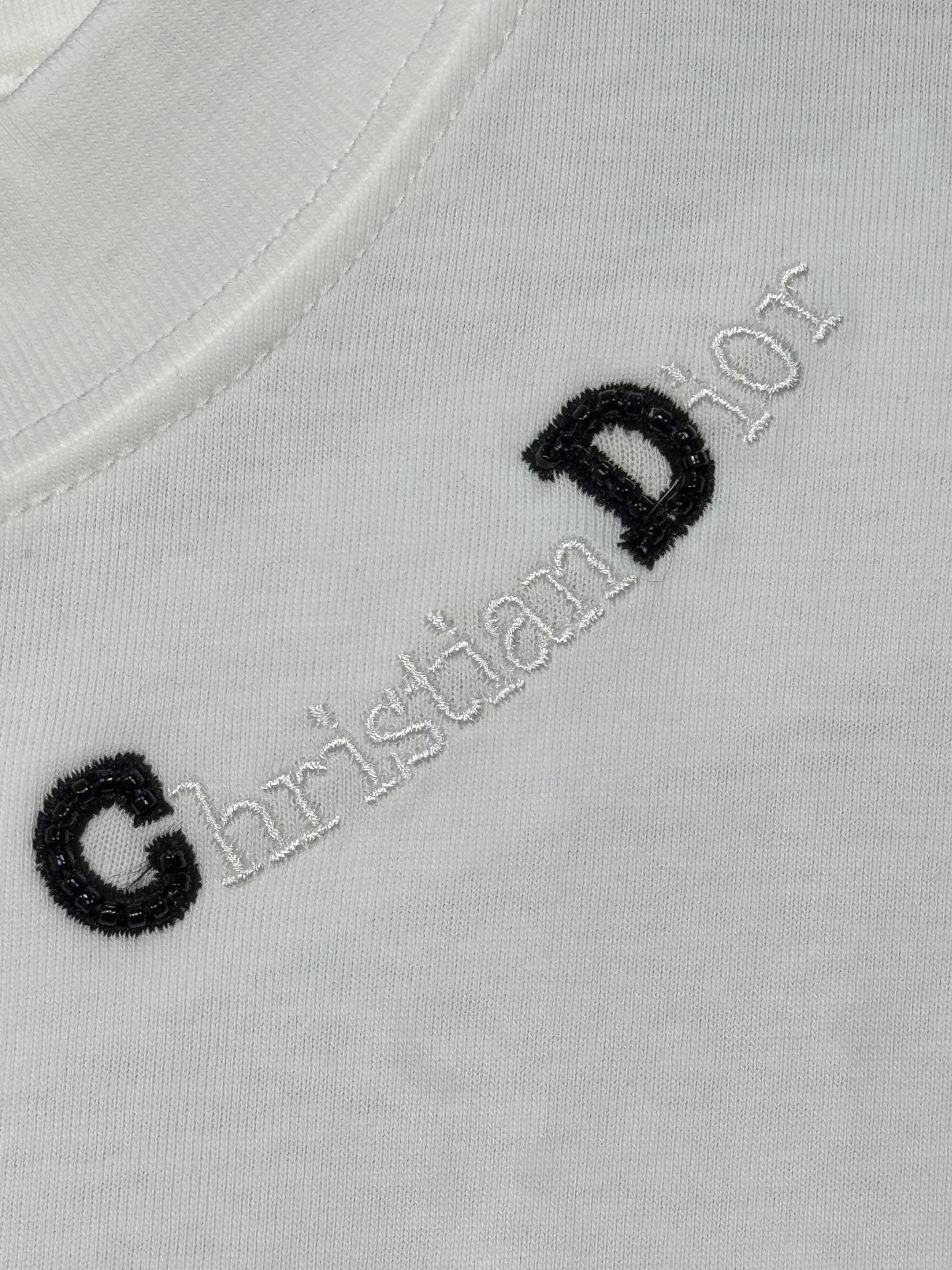 百灵达  短袖T恤服装 6