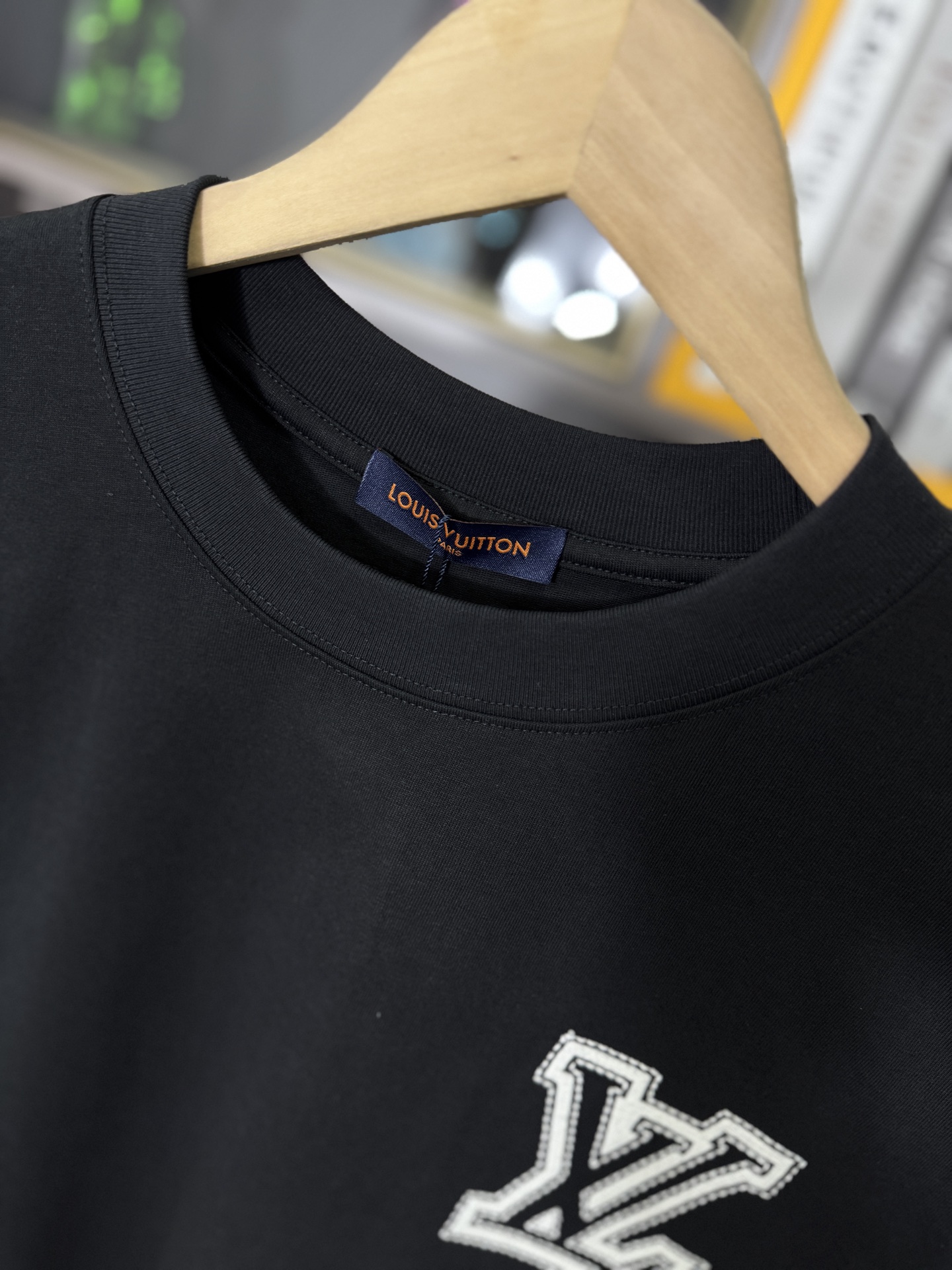 Louis Vuitton  男士休闲短袖服装,男 5