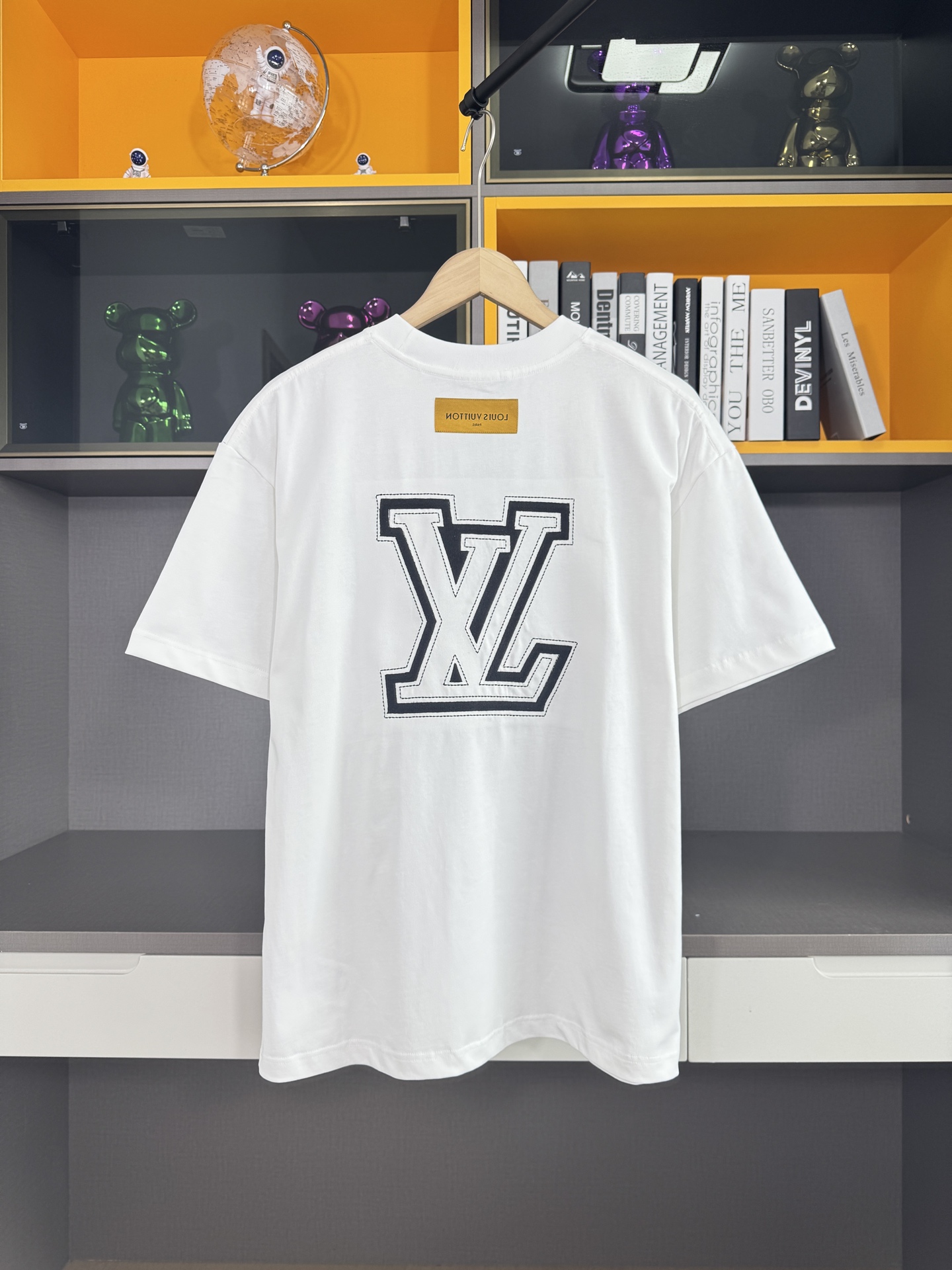 Louis Vuitton 男士休闲短袖服装,男 5 Louis Vuitton 男士休闲短袖服装,男 5