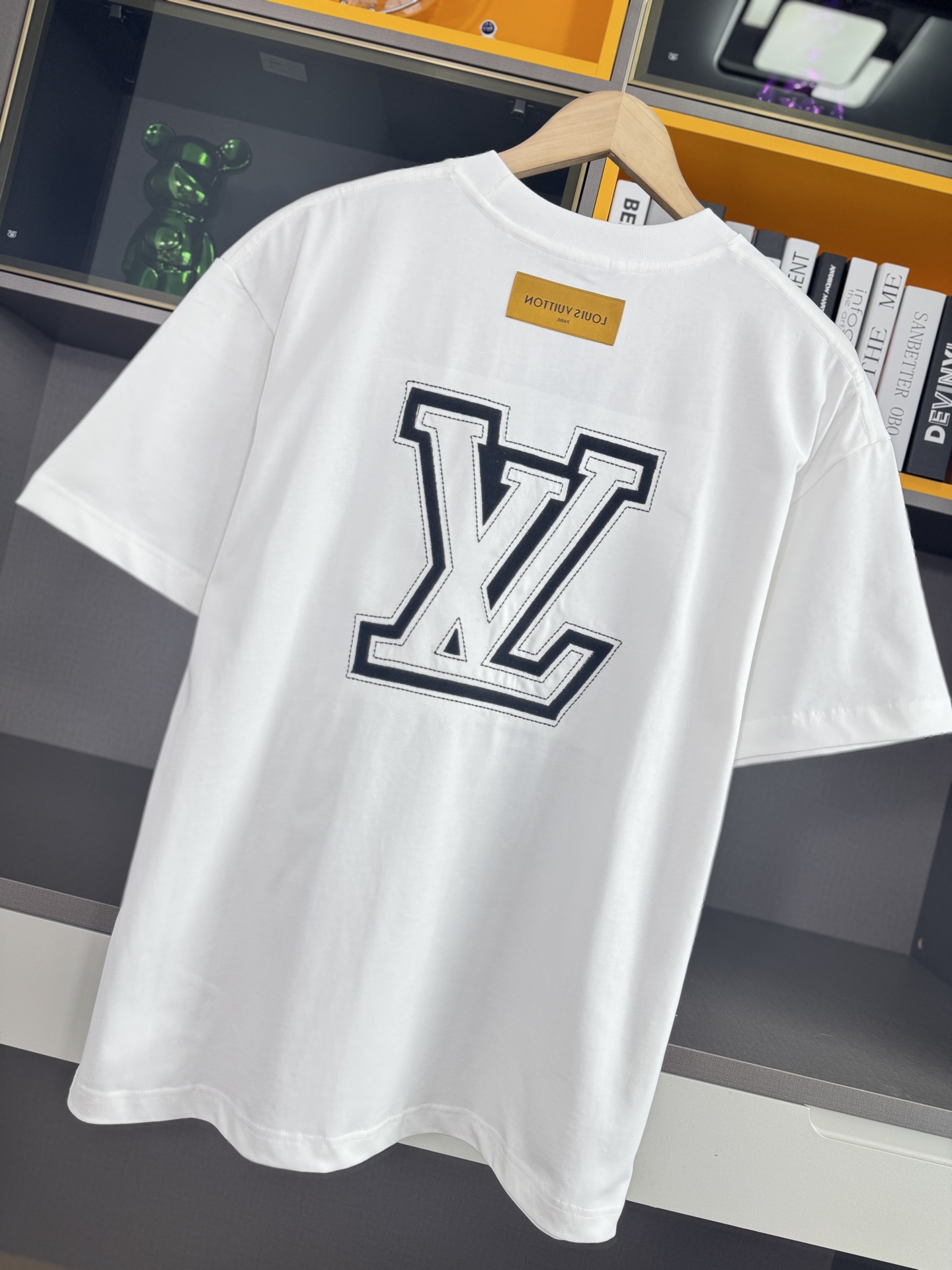 Louis Vuitton 男士休闲短袖服装,男 6 Louis Vuitton 男士休闲短袖服装,男 6