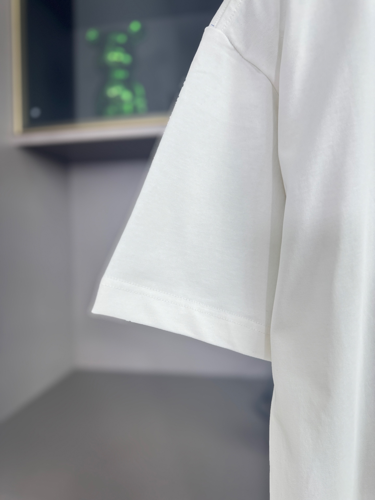 Louis Vuitton 男士休闲短袖服装,男 8 Louis Vuitton 男士休闲短袖服装,男 8