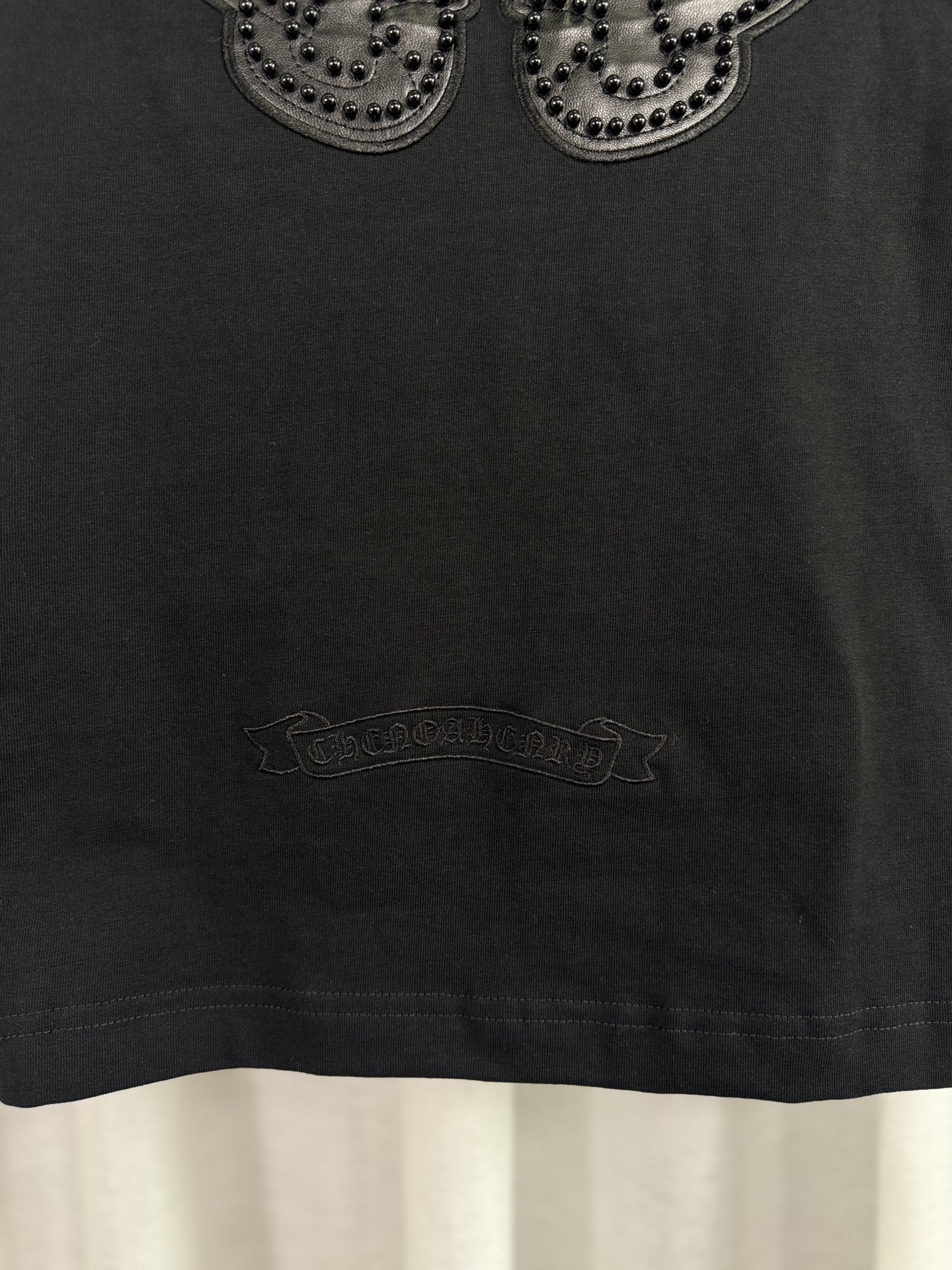 Chrome Hearts Camiseta de Manga Larga con Diseño de Brújula de Perlas 12 i1755320449370 4913 0 10