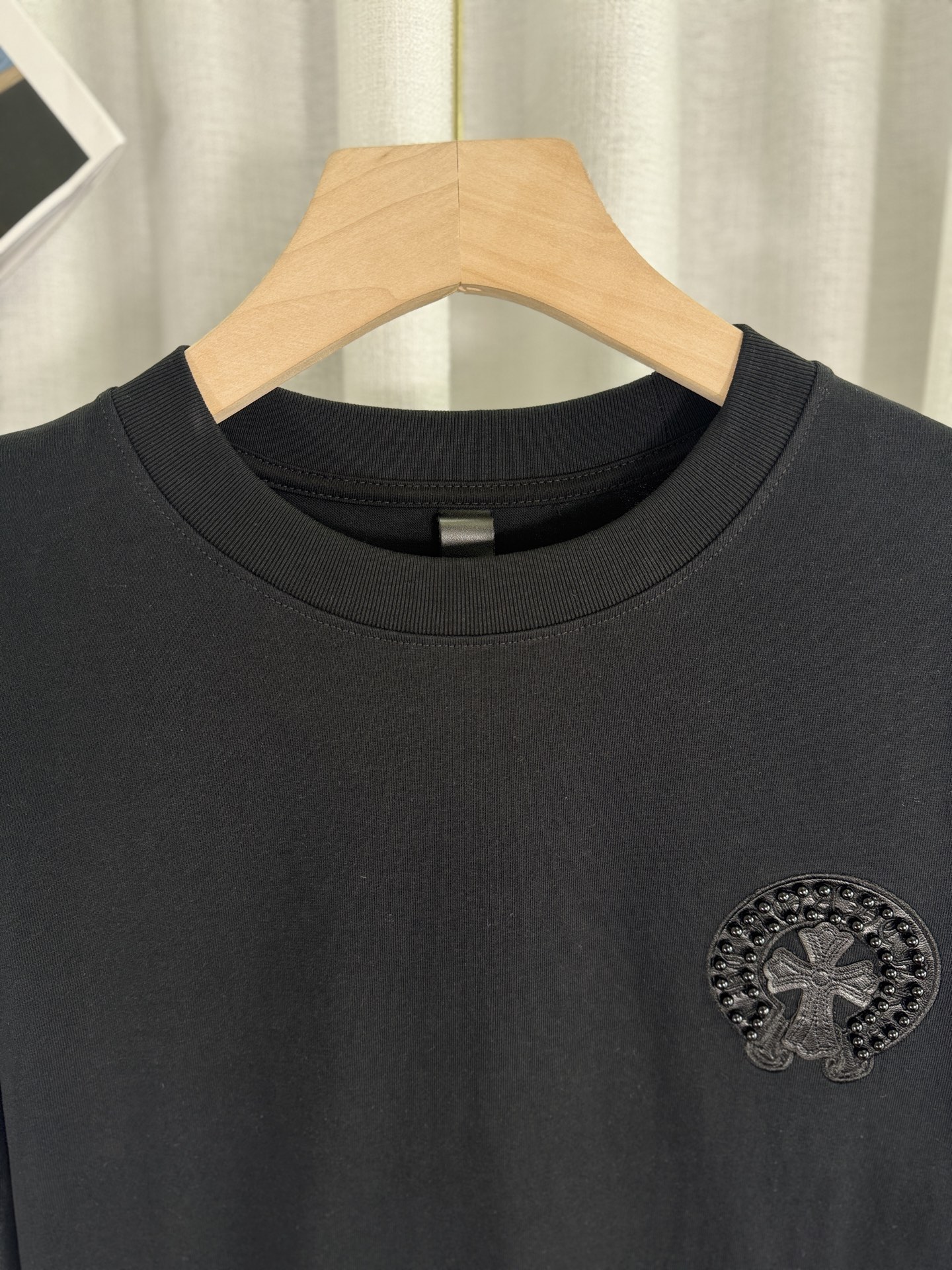 Chrome Hearts Camiseta de Manga Larga con Diseño de Brújula de Perlas 5 i1755320450053 3894 0 2