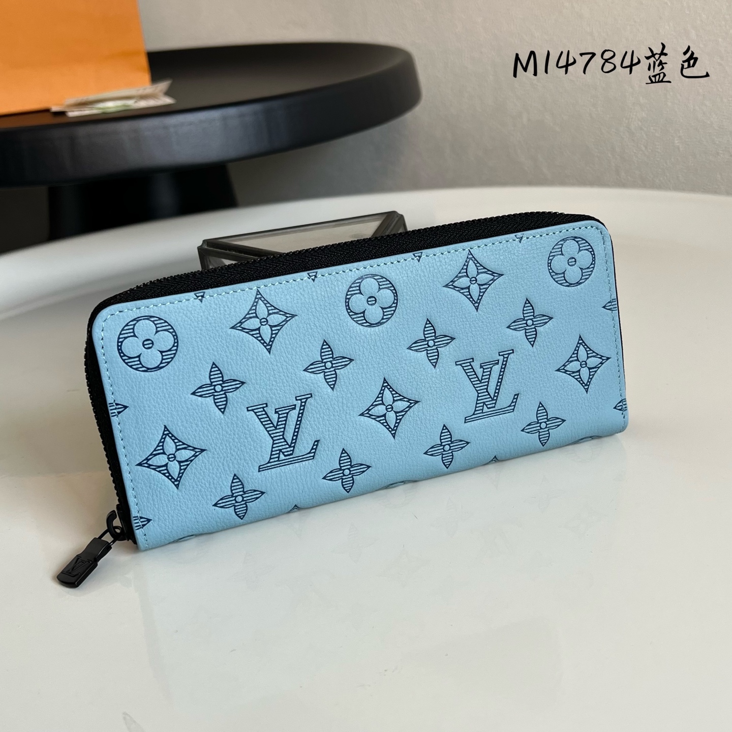 芯片版💕M14784蓝色 全皮单拉链钱包 Zippy 拉链钱包 取材柔软 Monogram Shadow