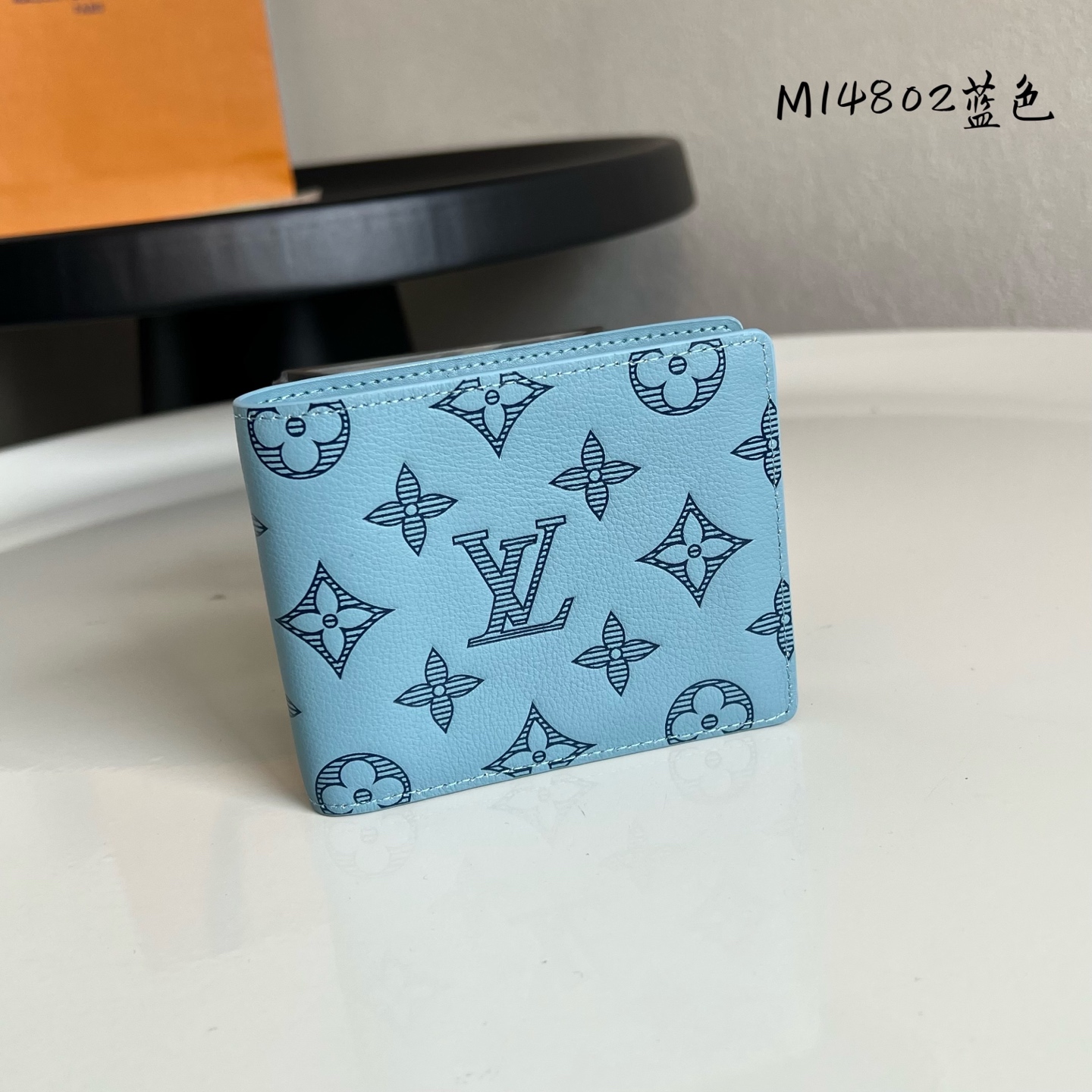 芯片版💕M14802蓝色 头层牛皮制作！本款 Multiple 钱夹选用柔滑牛皮革，size：11.5x