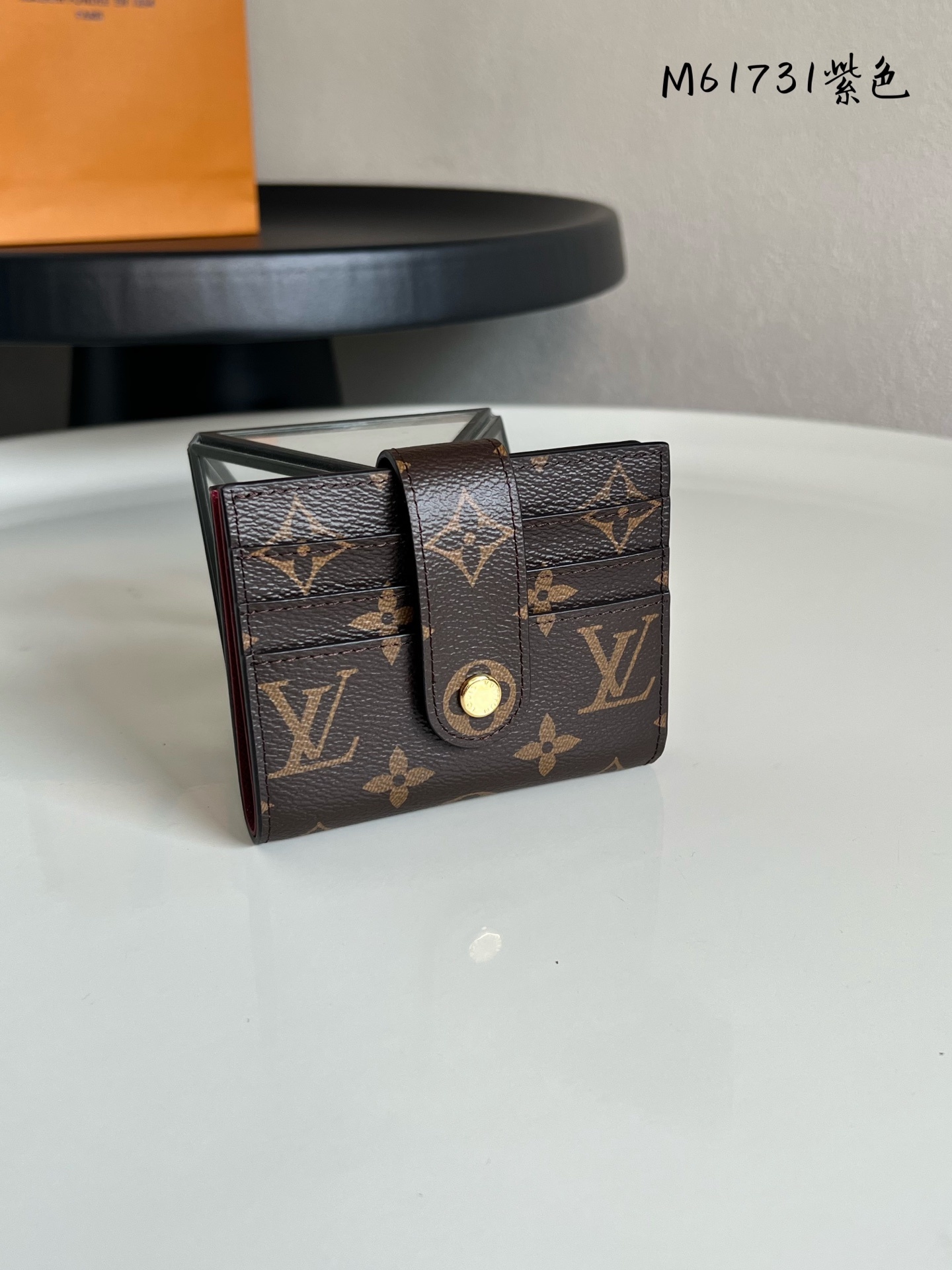 💕 顶级原单 M61731紫色 多功能卡包 此款钱夹采用柔软的Monogram 帆布制成!衬以颜色鲜艳的