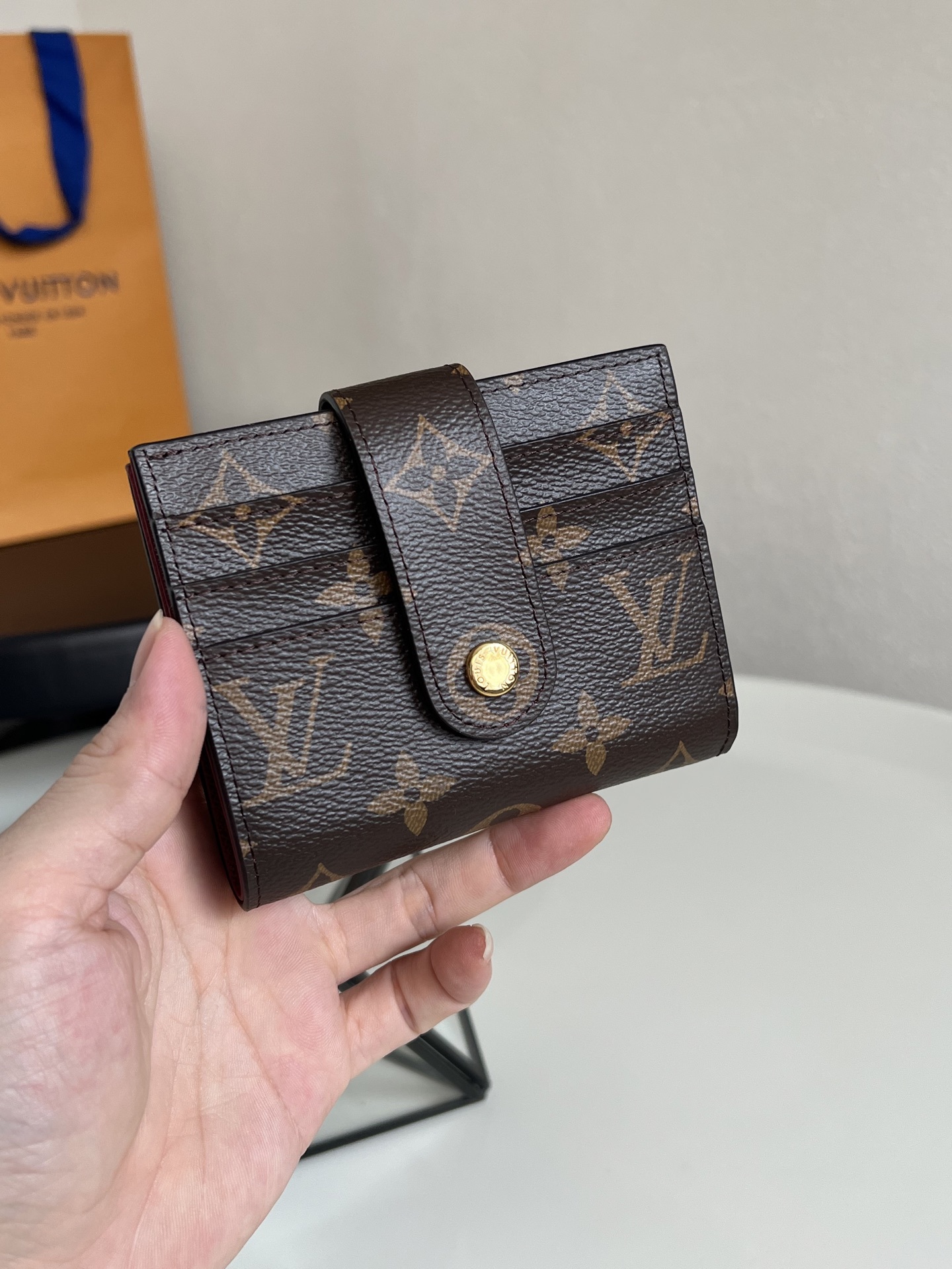 💕 顶级原单 M61731紫色 多功能卡包 此款钱夹采用柔软的Monogram 帆布制成!衬以颜色鲜艳的
