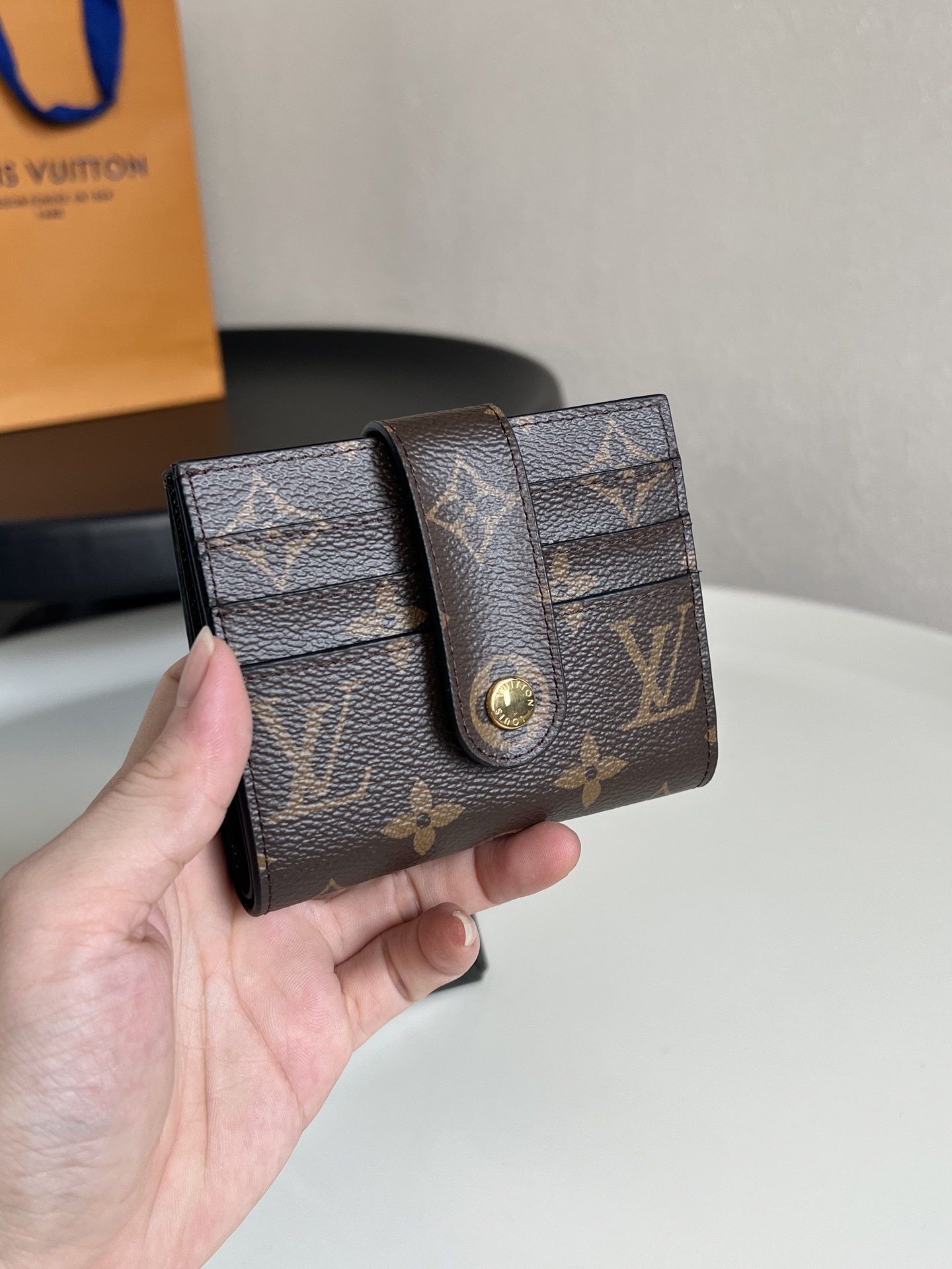 💕 顶级原单 M61731黑色 多功能卡包 此款钱夹采用柔软的Monogram 帆布制成!衬以颜色鲜艳的