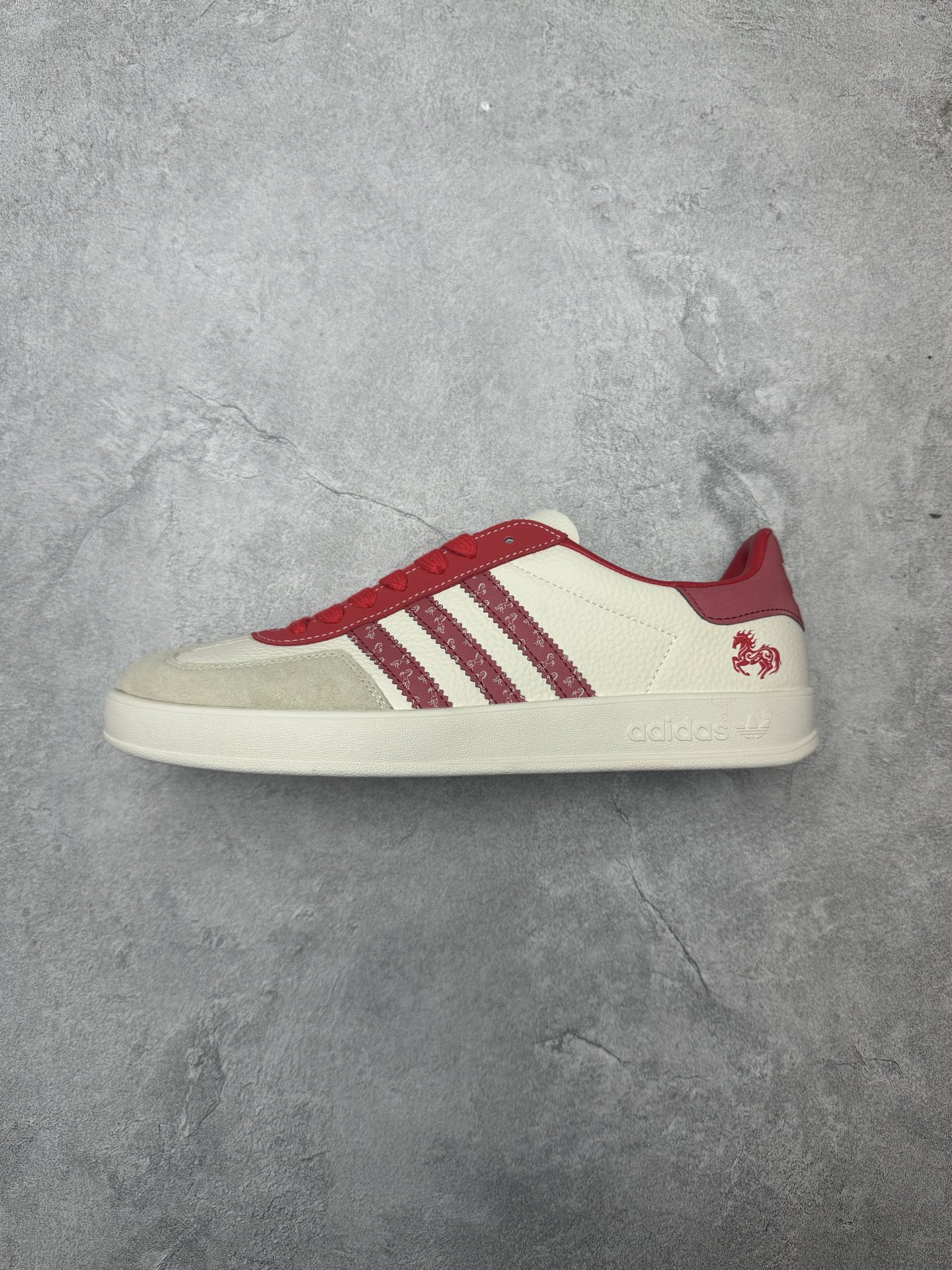 _djR9s3IIciV7envyGaUxa1ElzAwZR9xsrazAHsA