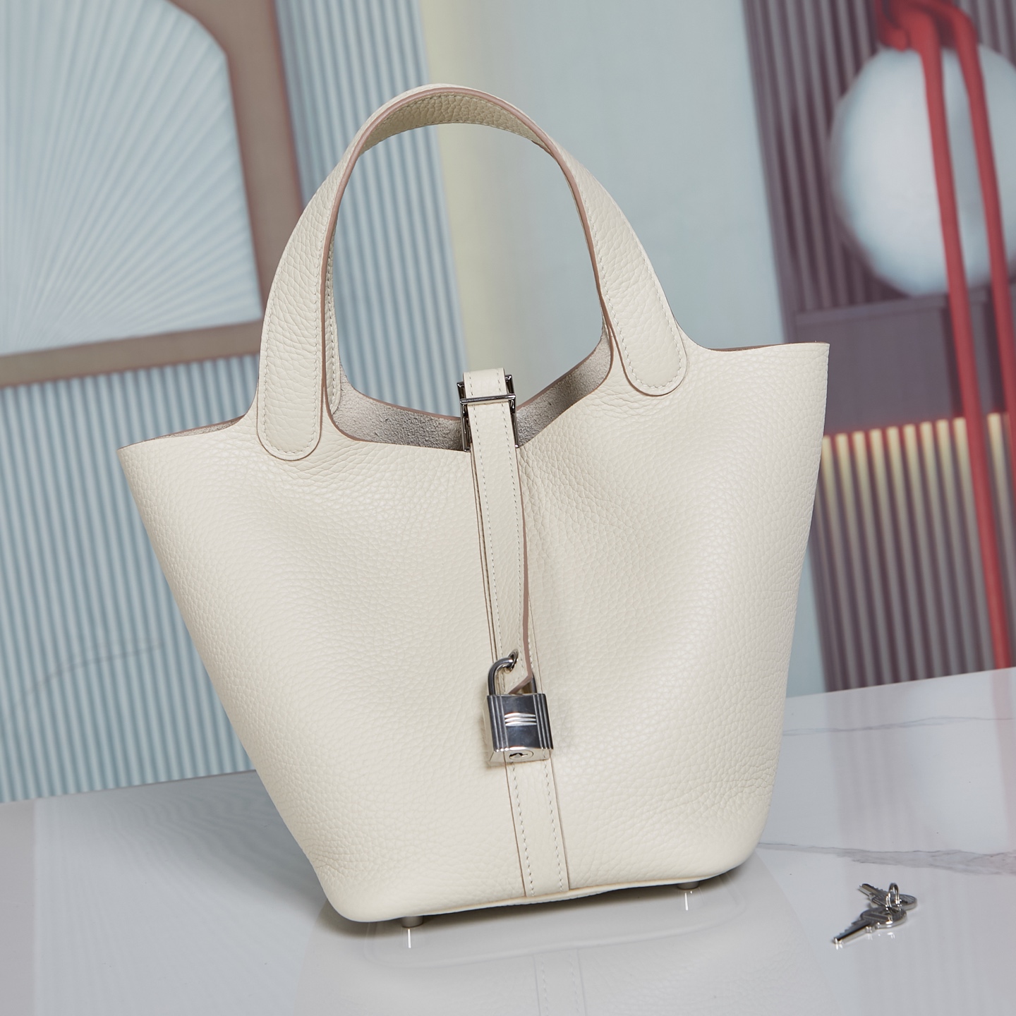 NO:699131,Hermes icotin Lock18 TC leather vegetable basket bucket women's bag milkshake silver buckle,Hermes,hermes,Hermes,19860909爱马仕icotin Lock18 TC皮菜篮子水桶女包奶昔白银扣,爱马仕,hermes,Hermes,,Bag