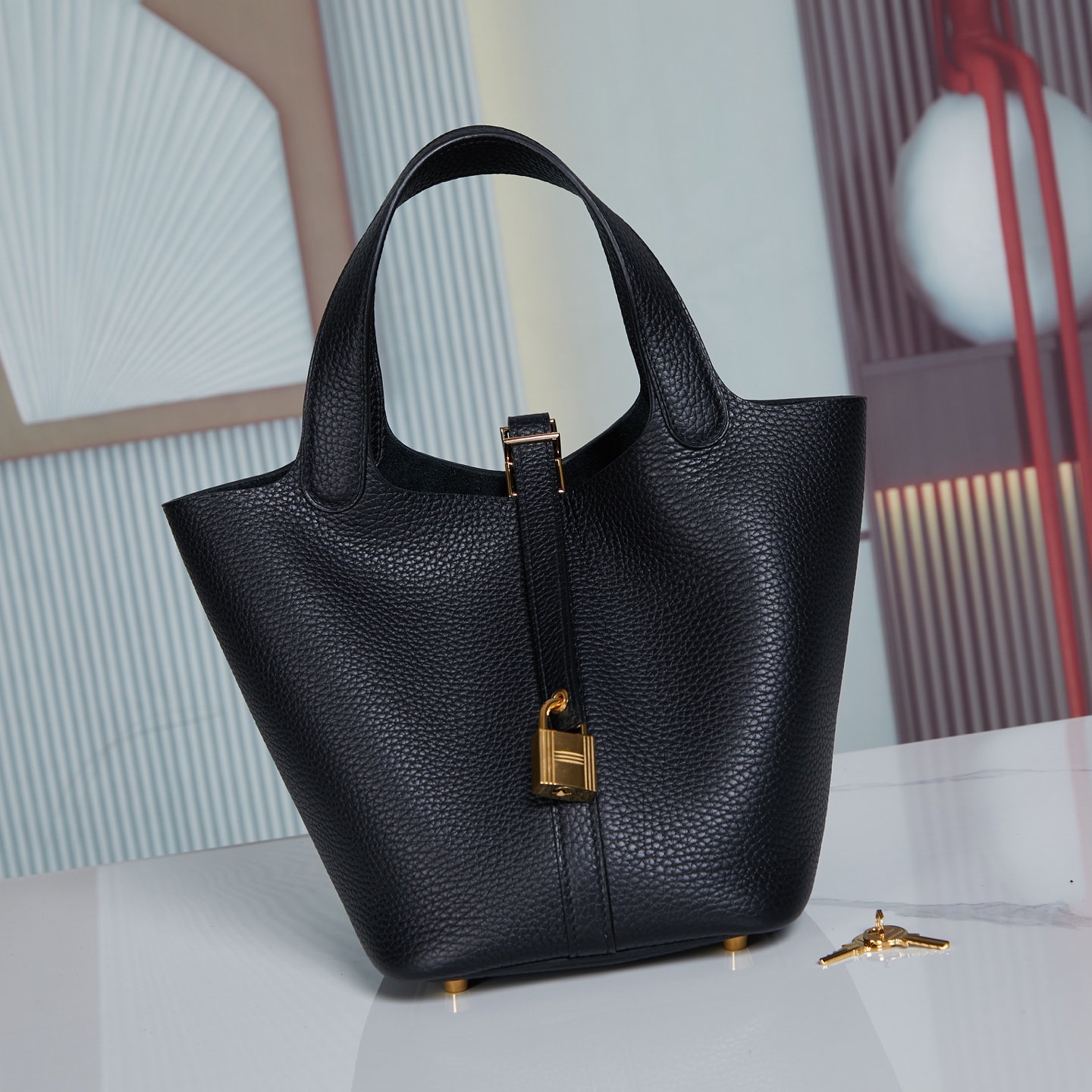 NO:699124,Hermes icotin Lock18 TC Leather Basket Bucket Women's Bag Black Gold Buckle,Hermes,hermes,Hermes,19860909爱马仕icotin Lock18 TC皮菜篮子水桶女包黑色金扣,爱马仕,hermes,Hermes,,Bag