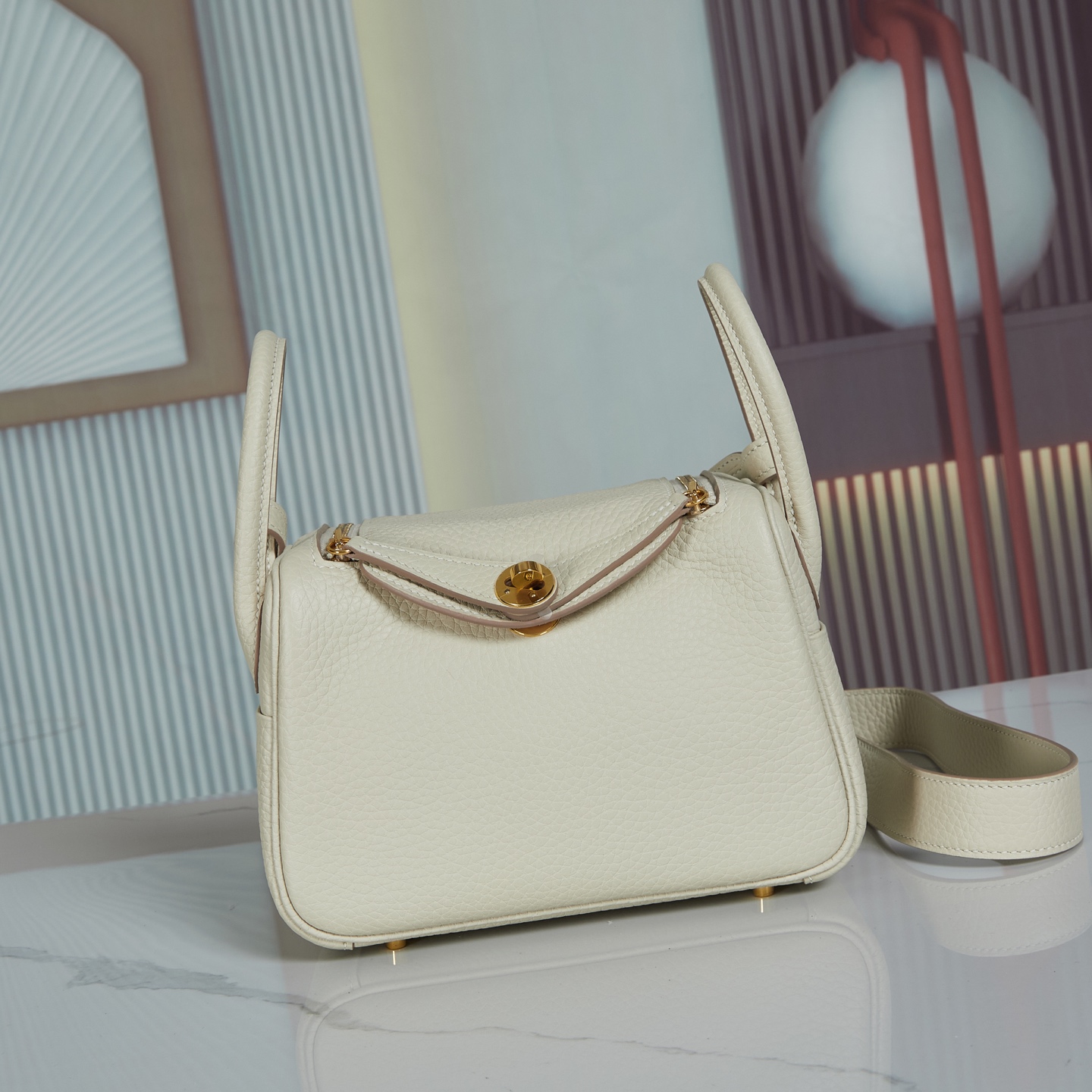 NO:698893,LindyMini19 milkshake platinum buckle in stock, hand-made and imported wax thread to match!  With Italian original edge oil Tc cowhide, hand-made copper nails, hand-engraved fonts, market absolute, Hermes, hermes, cowhide, Hermes,19860909现货LindyMini19奶昔白金扣, 对版手工进口腊线缝制！配意大利原厂边油 Tc牛皮, 手打铜钉 手工刻字字体 市场绝绝子,爱马仕,hermes,cowhide,Hermes,,Bag