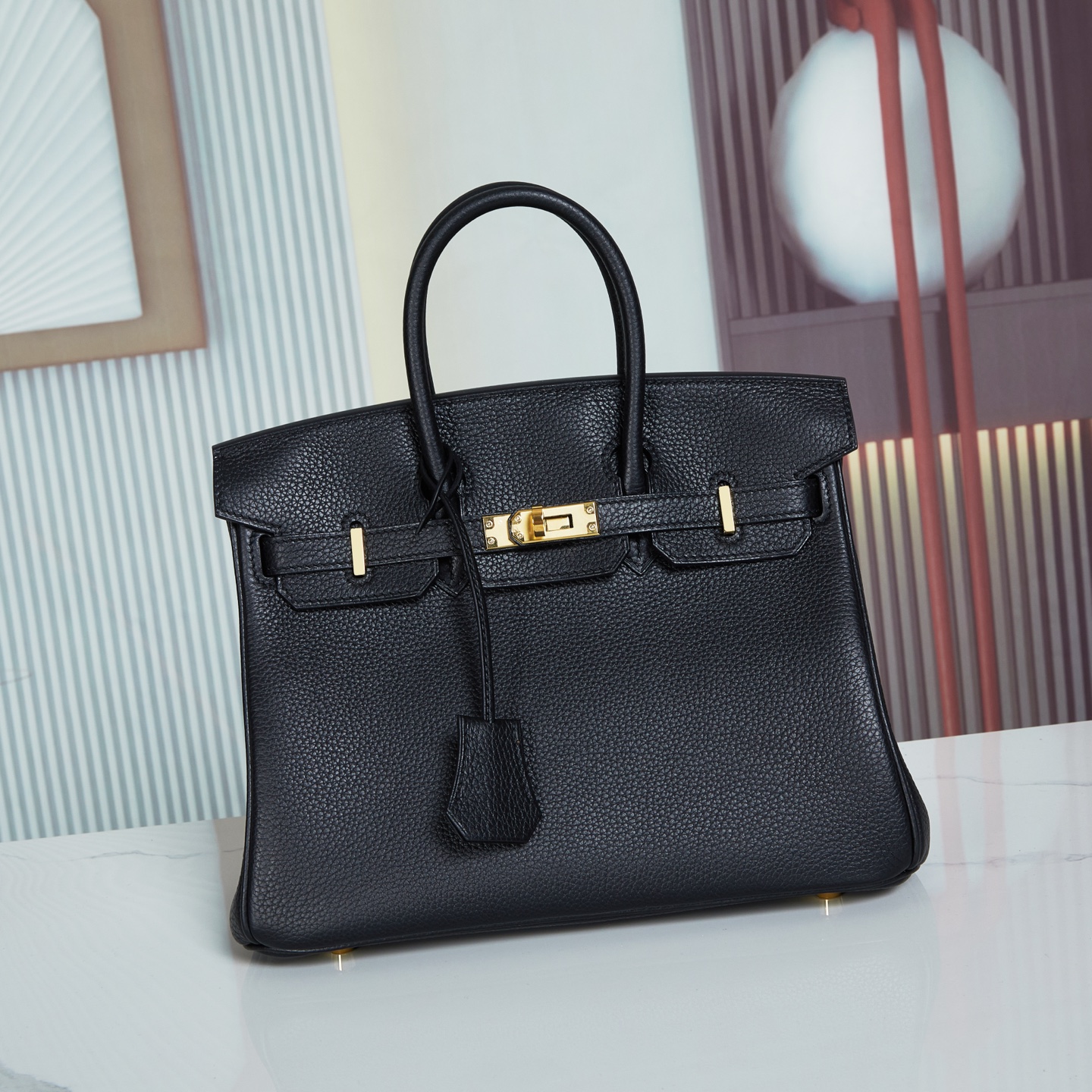 NO:698897,Birkin 25 platinum 25 Togo leather black gold buckle, all hand-stitched imported wax thread, hand-made copper nails, all-steel hand-engraved font hardware, complete set of packaging, Hermes, Hermes,19860909Birkin25铂金25Togo皮黑色金扣 全手缝进口腊线 手打铜钉 全钢手刻字体五金 配全套包装,爱马仕,hermes,Hermes,,Bag