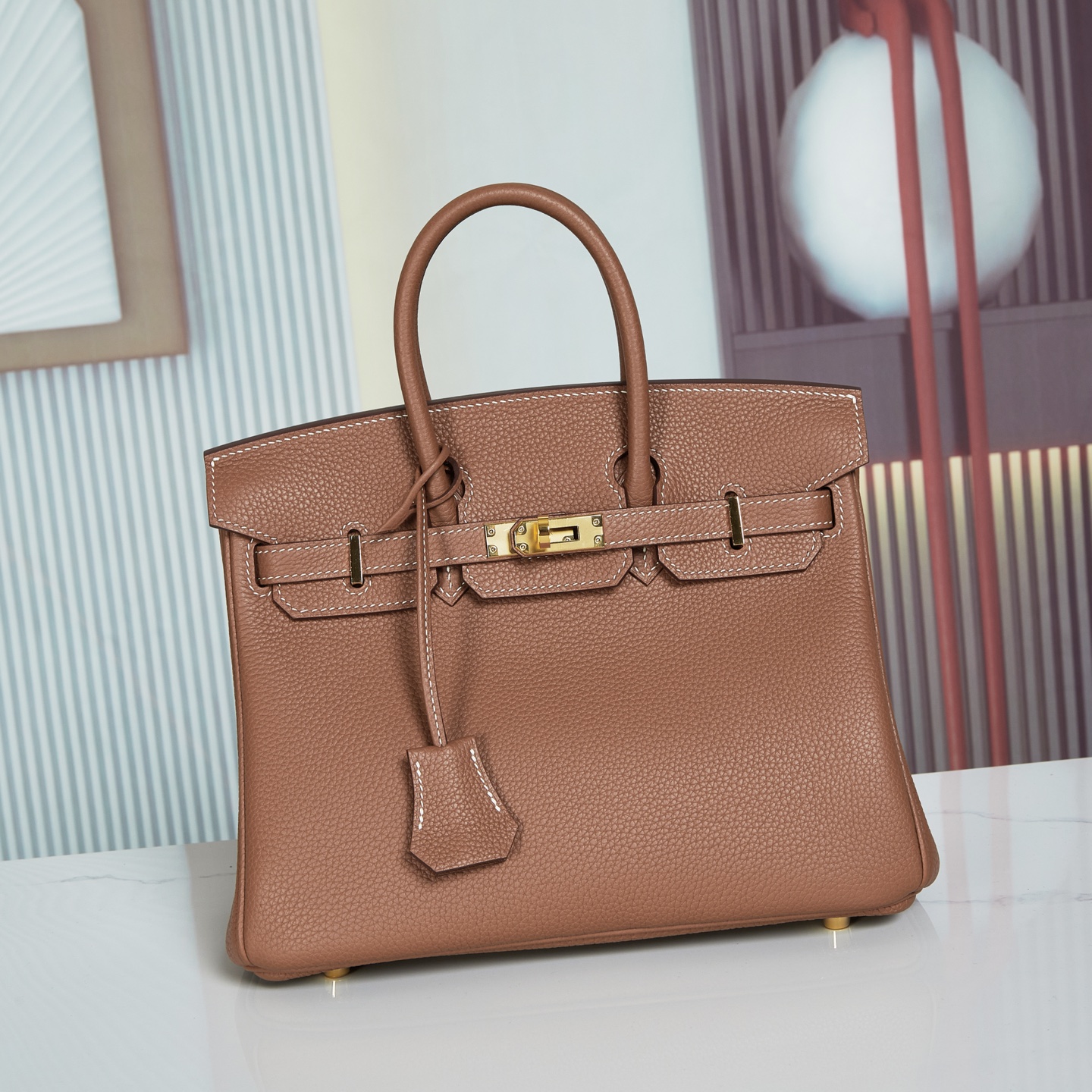 NO:698914,Birkin 25 platinum 25 Togo leather gold buckle, all hand-stitched imported wax thread, hand-made copper nails, all-steel hand-engraved font hardware, complete set of packaging, Hermes, Hermes,19860909Birkin25铂金25Togo皮金粽色金扣 全手缝进口腊线 手打铜钉 全钢手刻字体五金 配全套包装,爱马仕,hermes,Hermes,,Bag