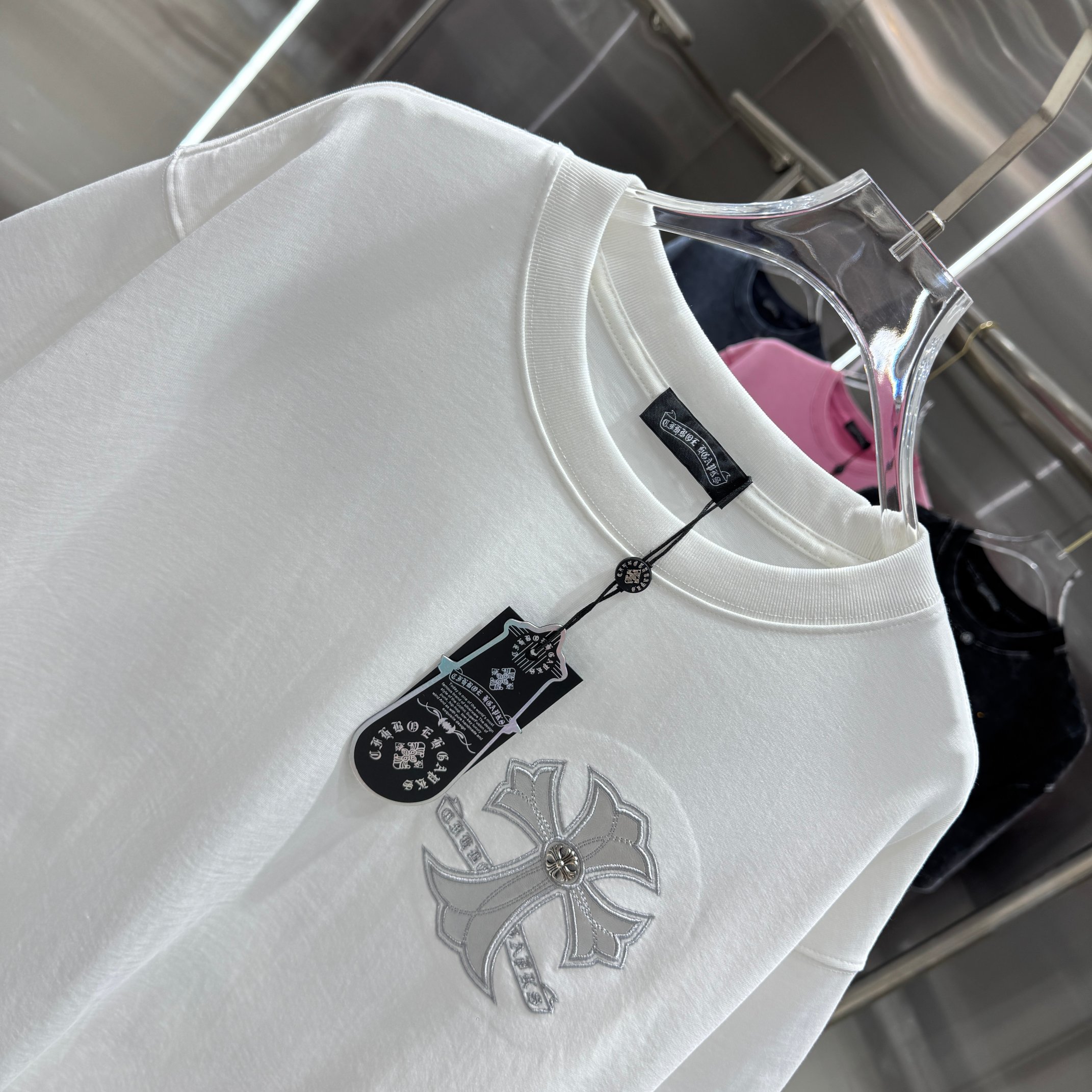 Chrome Hearts 克罗心 CH 春夏新款 2026 十字架拼皮＋万针刺绣工艺短袖T恤 重工面料300克重