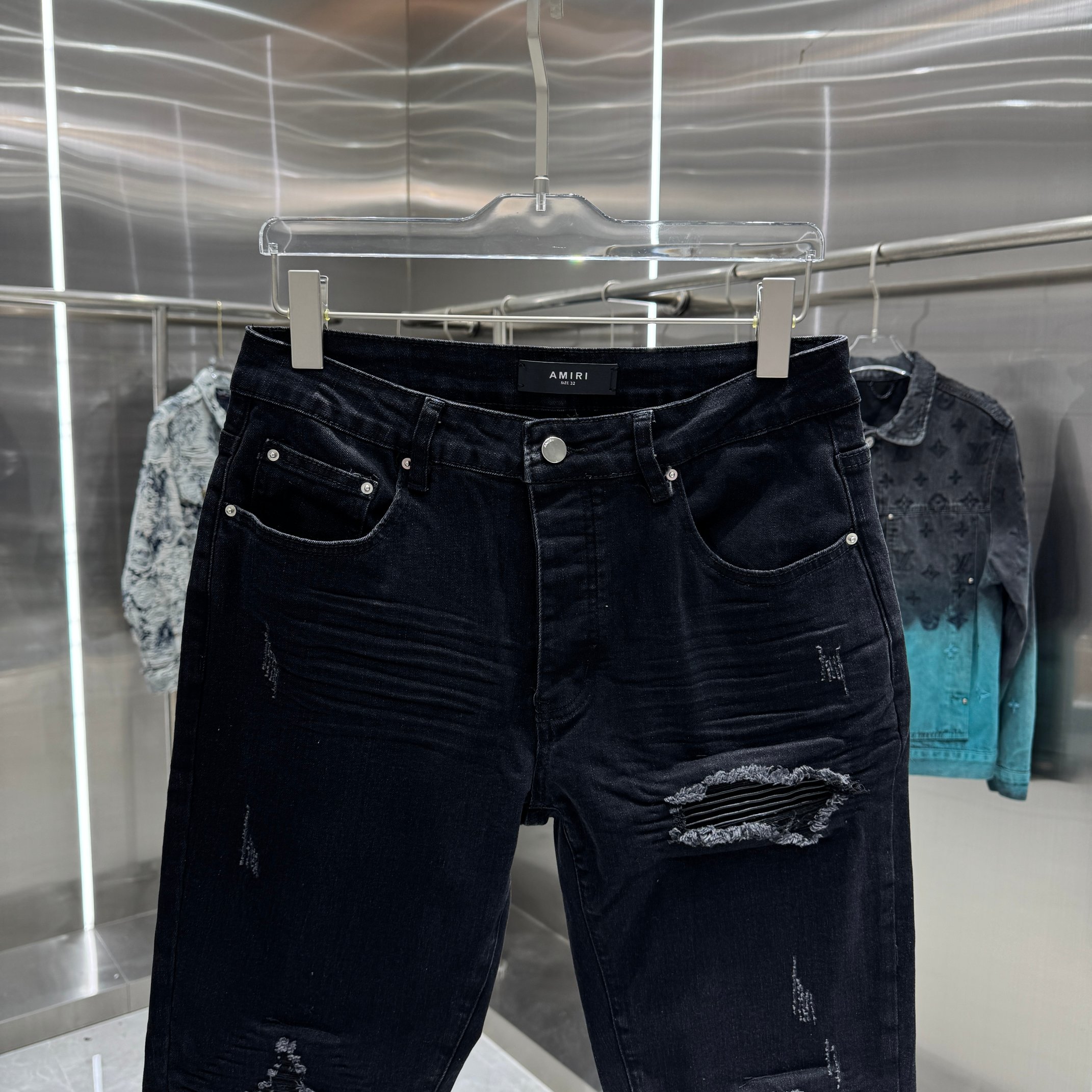 Amiri Amiri 破洞工艺街头潮流修身小脚弹力牛仔裤 颜色 黑色 码数 30 32 34 36 38