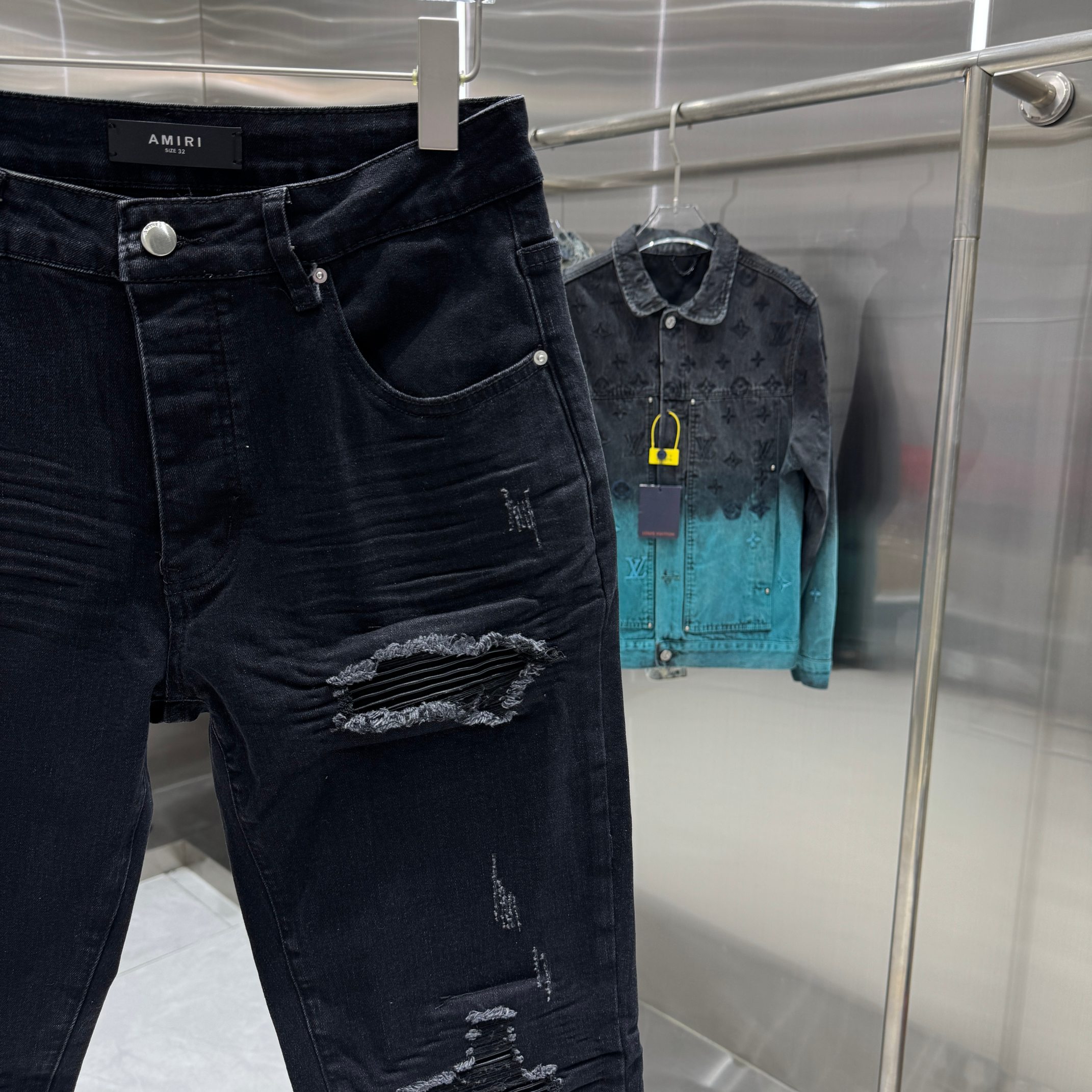 Amiri Amiri 破洞工艺街头潮流修身小脚弹力牛仔裤 颜色 黑色 码数 30 32 34 36 38