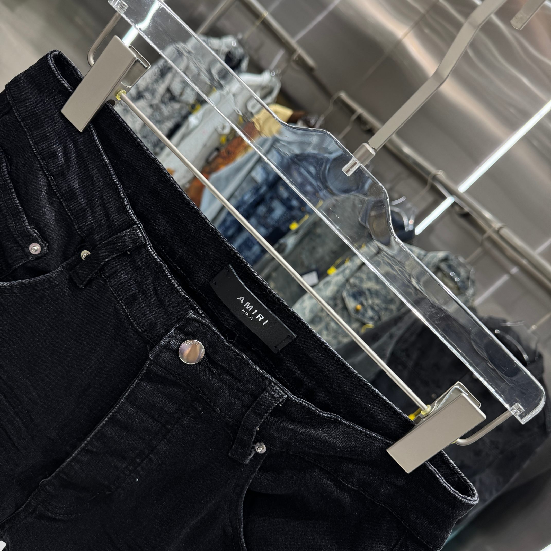 Amiri Amiri 破洞工艺街头潮流修身小脚弹力牛仔裤 颜色 黑色 码数 30 32 34 36 38