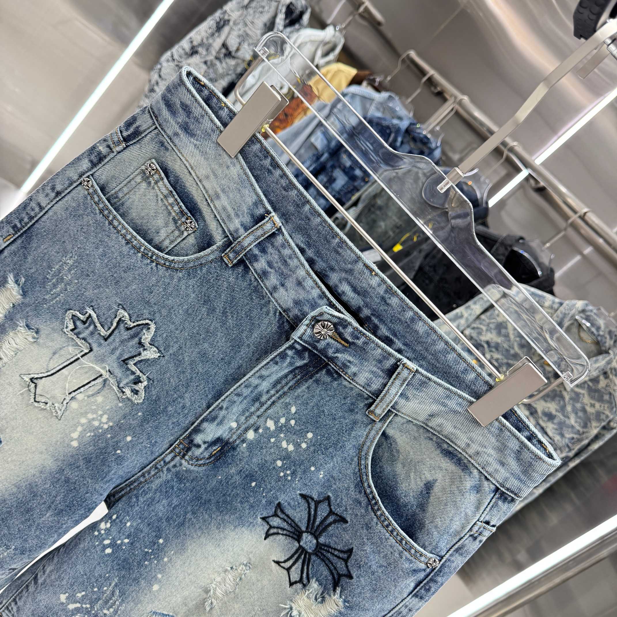 Chrome Hearts 克罗心 CH 破洞涂层十字架刺绣牛仔裤短裤