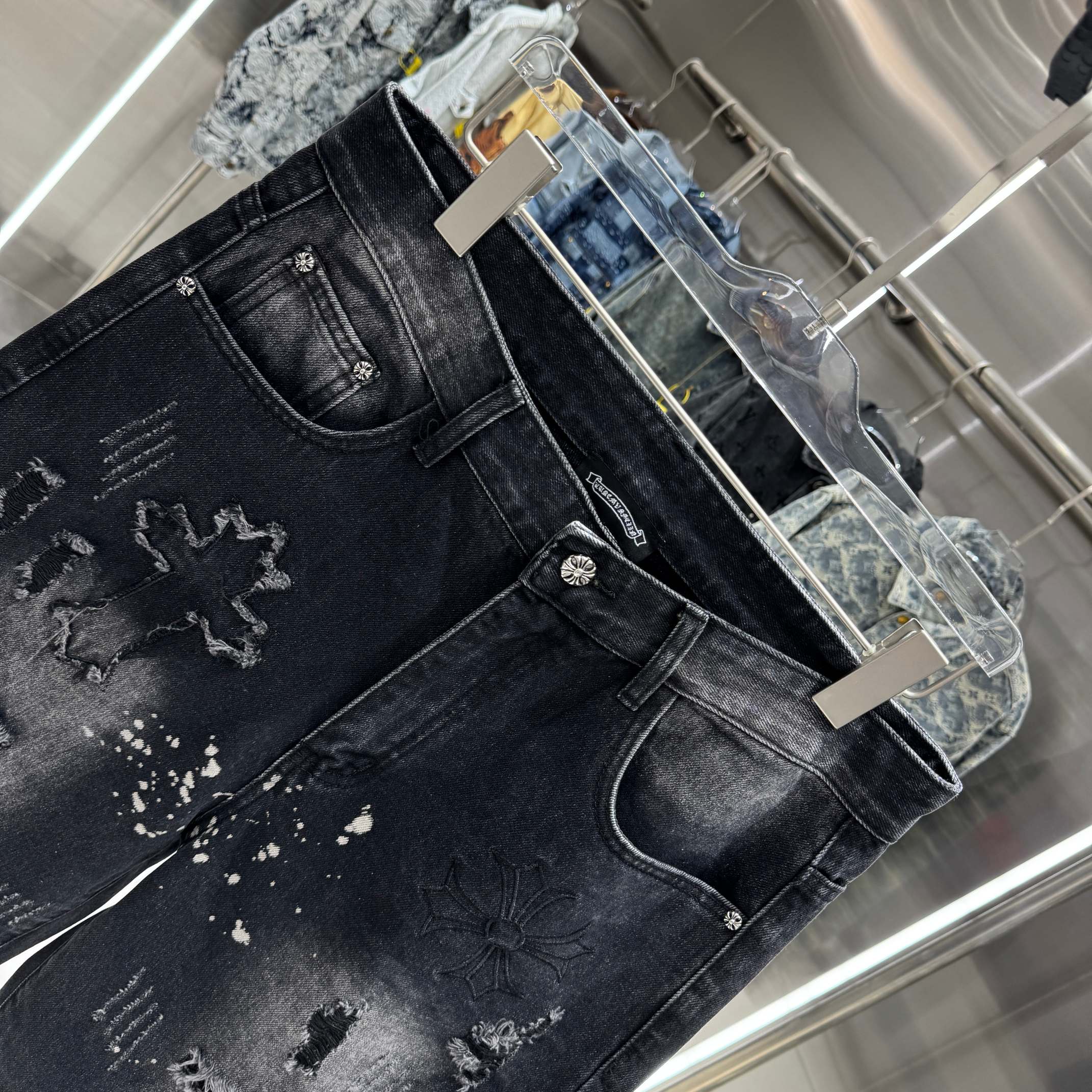 Chrome Hearts 克罗心 CH 破洞涂层十字架刺绣牛仔裤短裤
