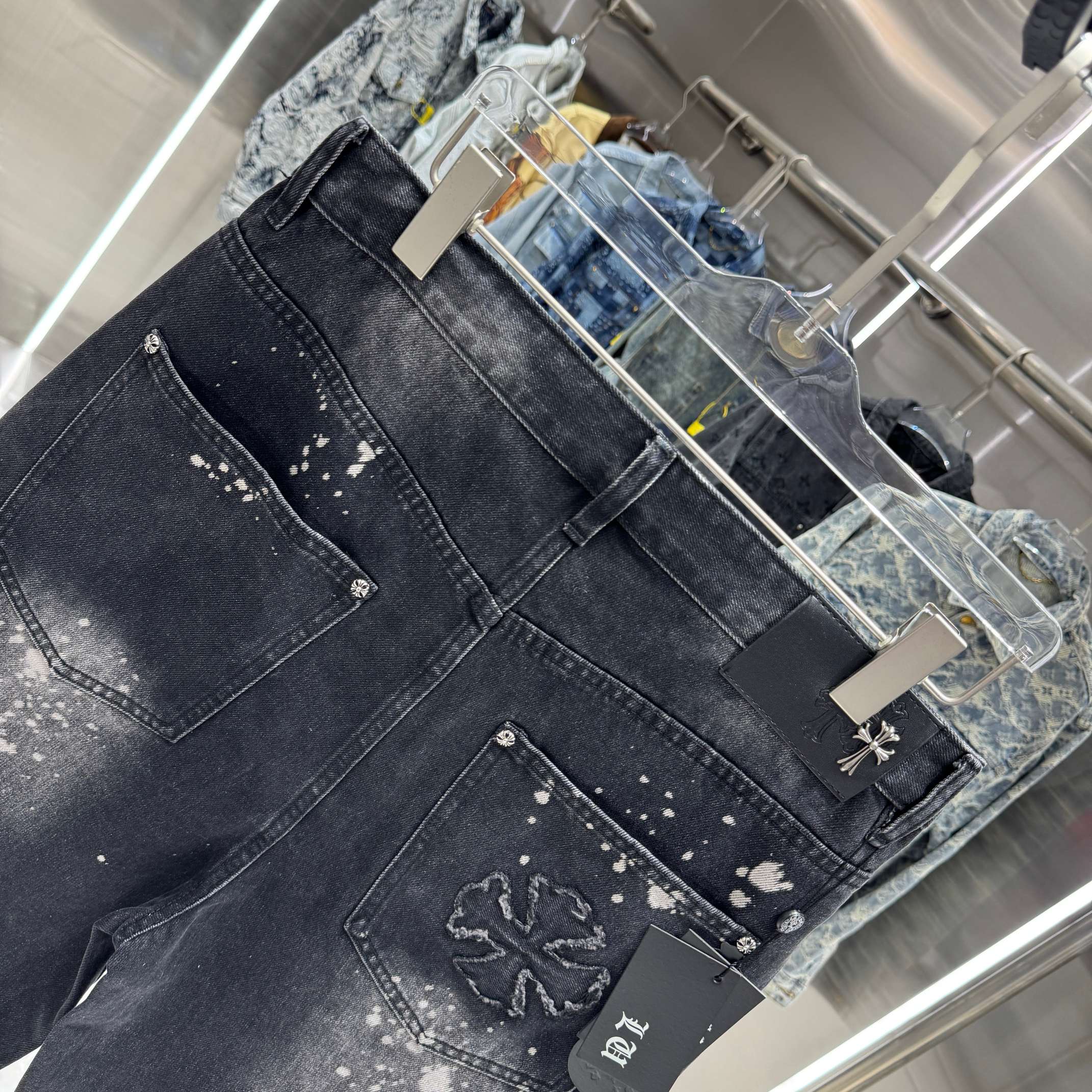 Chrome Hearts 克罗心 CH 破洞涂层十字架刺绣牛仔裤短裤