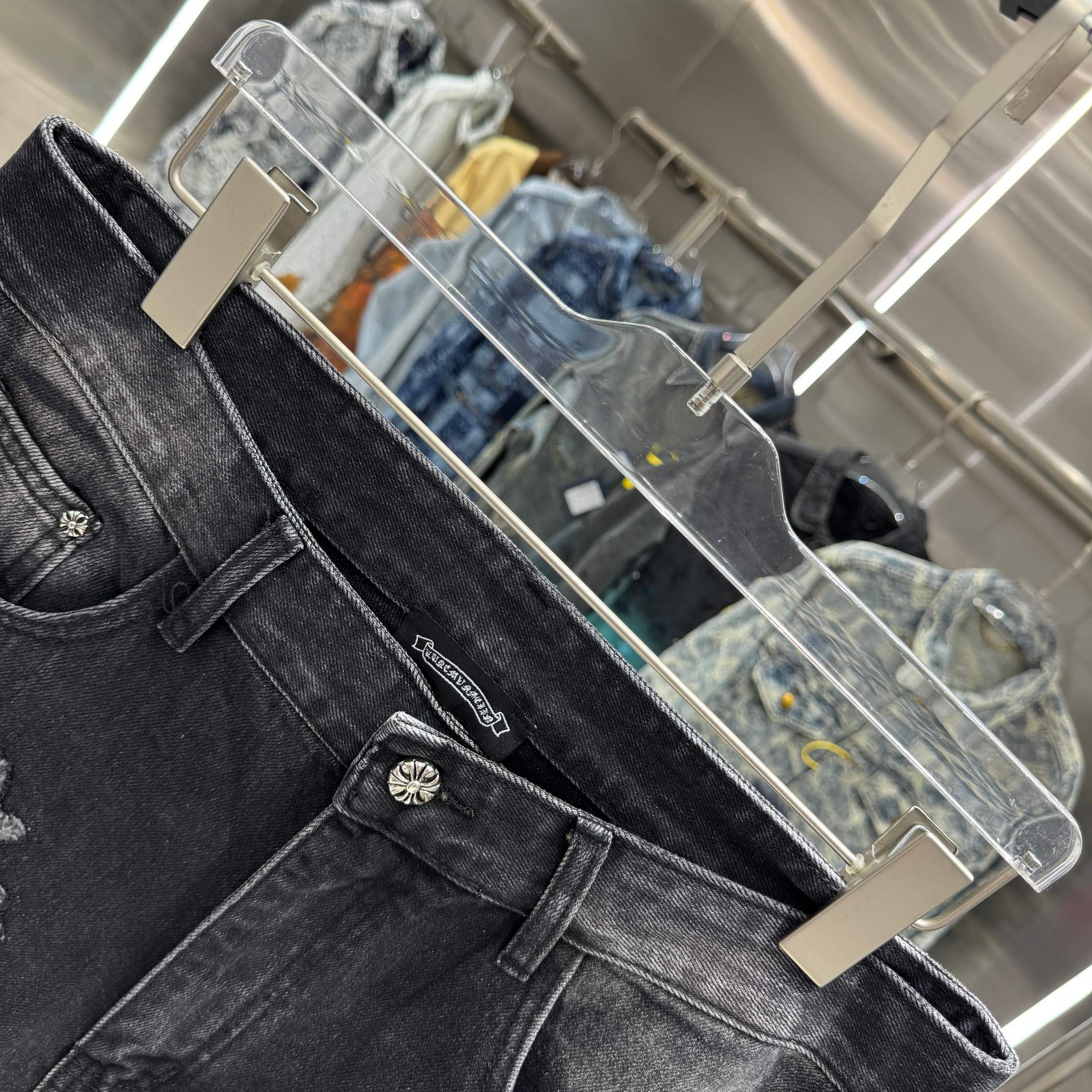 Chrome Hearts 克罗心 CH 破洞涂层十字架刺绣牛仔裤短裤