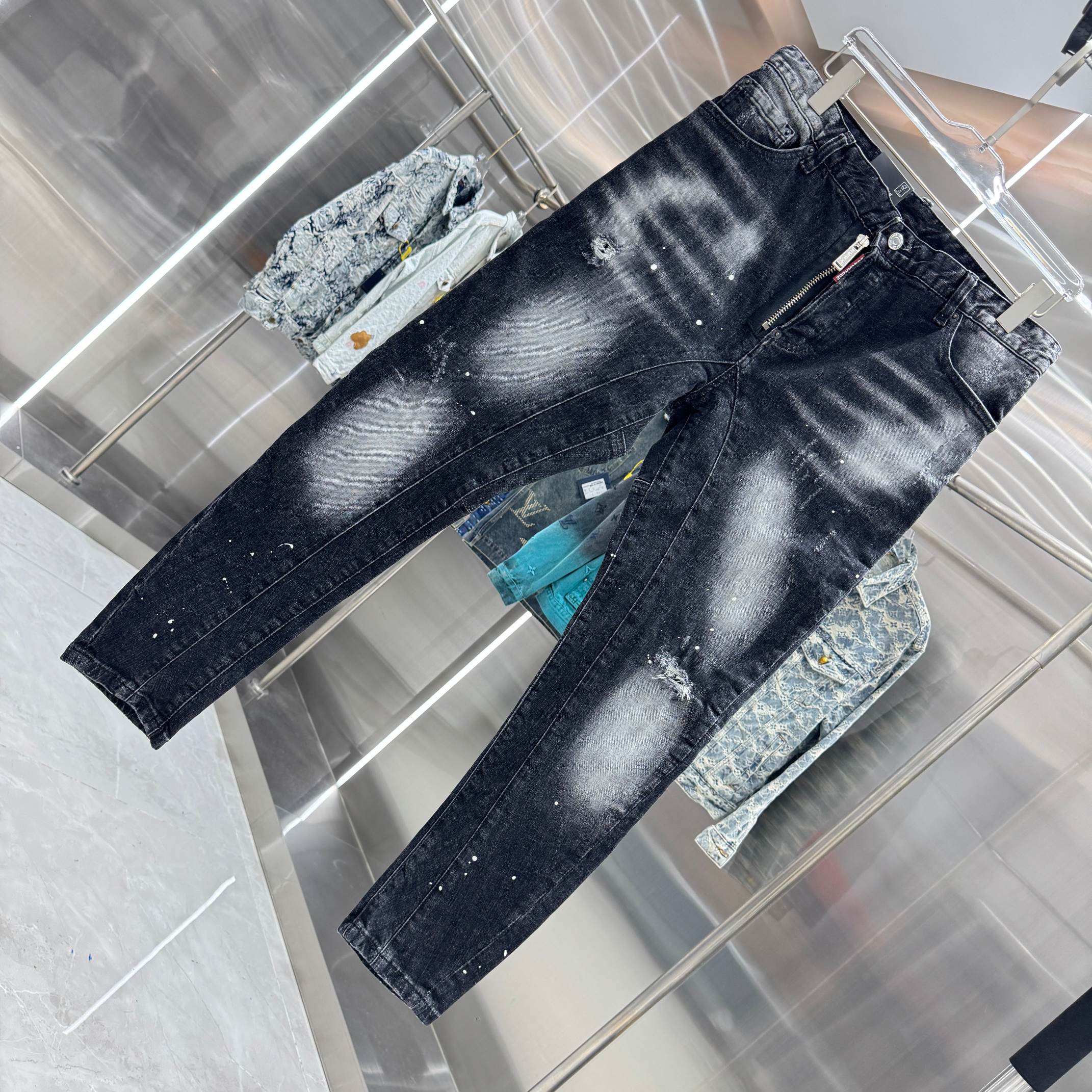 Dsquared2 DSQUARED2 破洞涂鸦工艺街头潮流修身小脚弹力牛仔裤