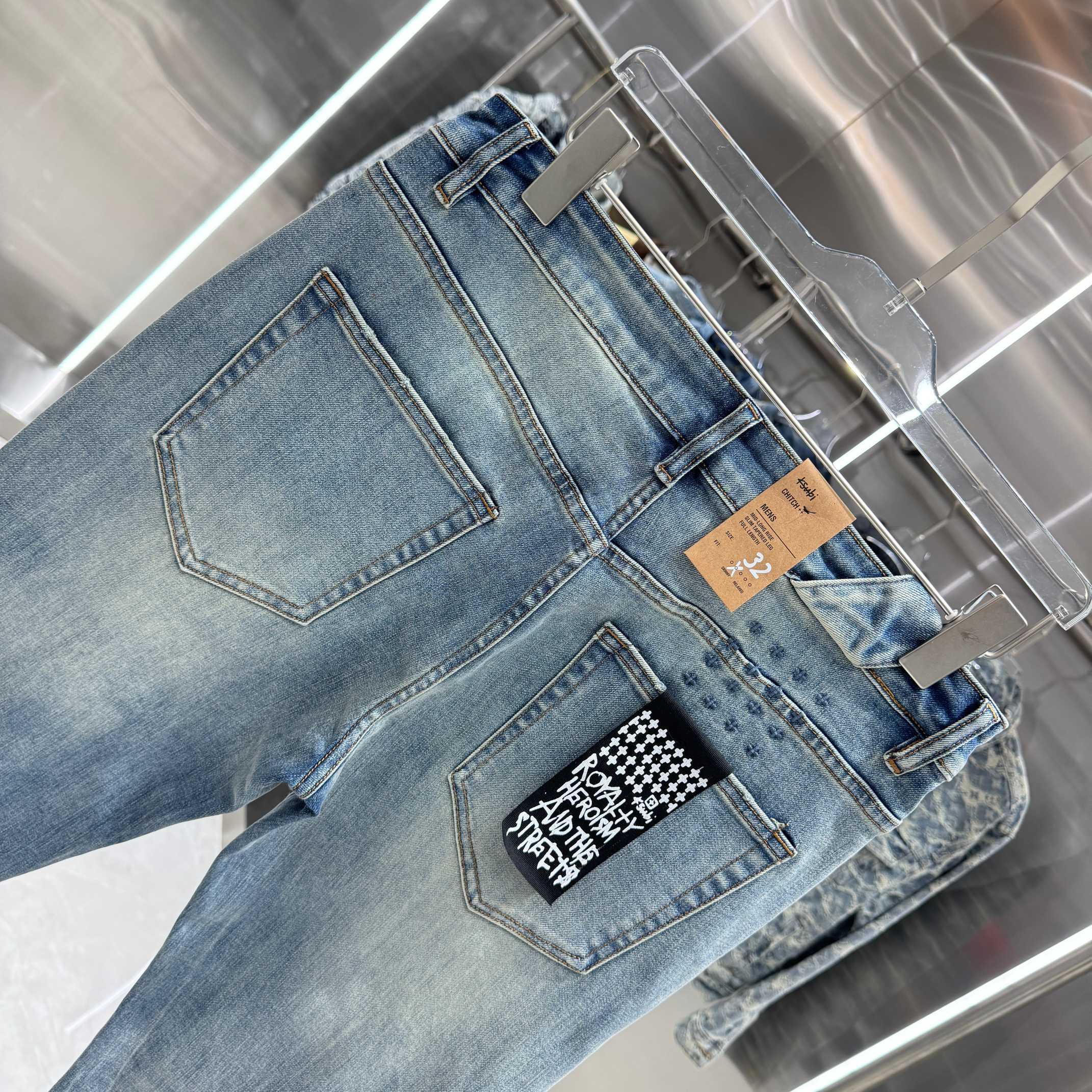 Ksubi Ksubi 澳大利亚 字母直喷工艺街头潮流修身小脚弹力牛仔裤