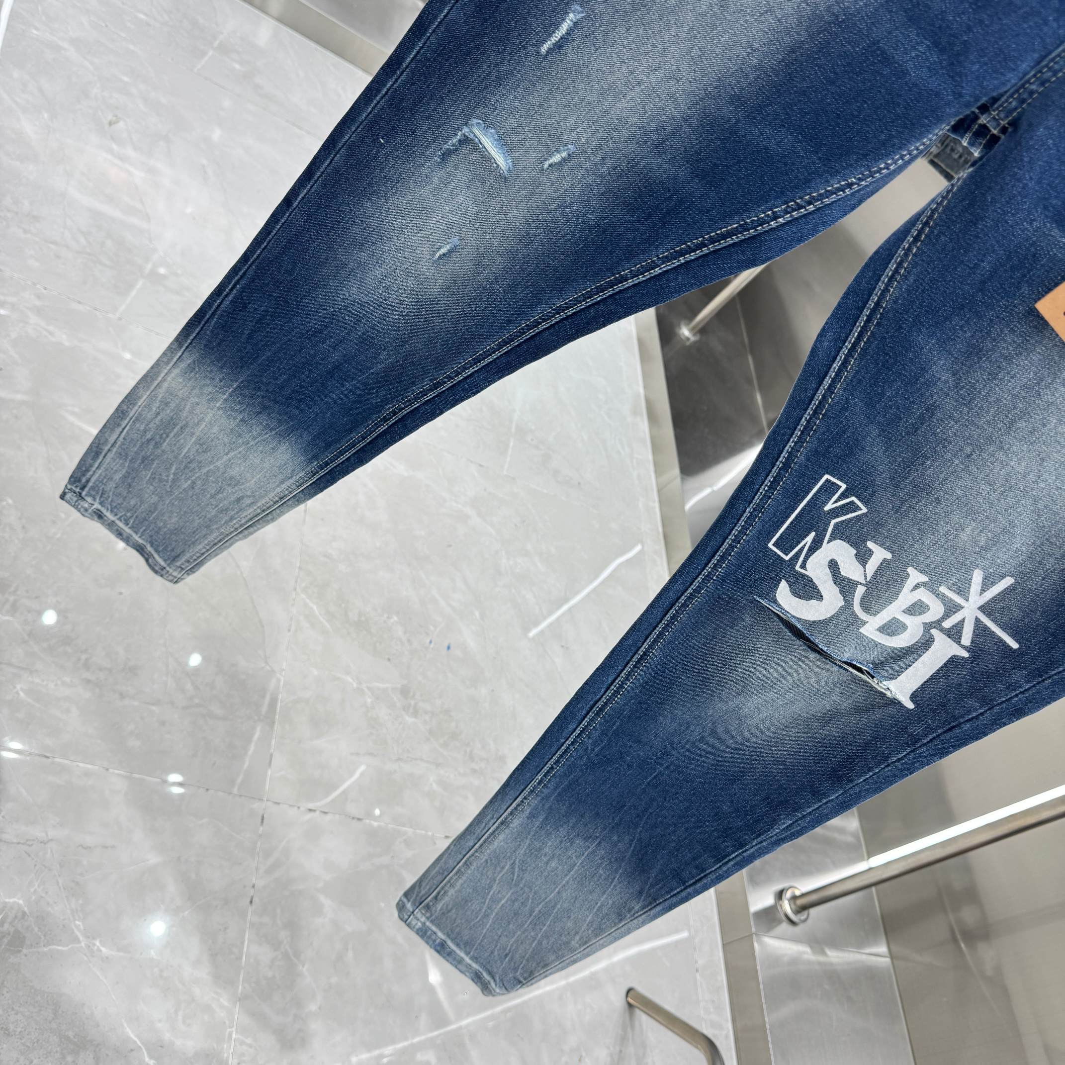 Ksubi Ksubi 澳大利亚 破洞字母工艺街头潮流修身小脚弹力牛仔裤