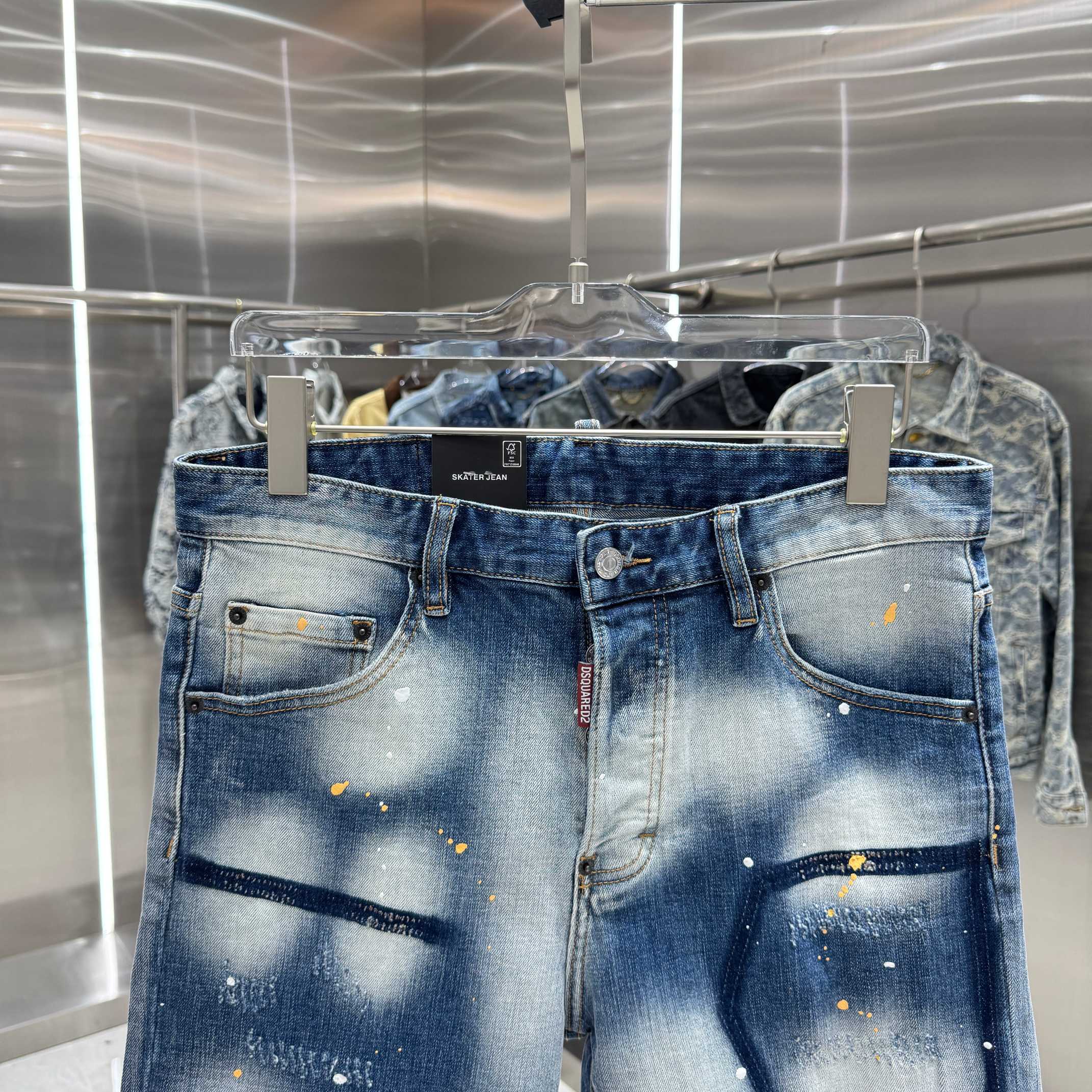 Dsquared2 DSQUARED2 水洗涂鸦破洞水洗工艺街头潮流修身弹力短牛仔裤短裤