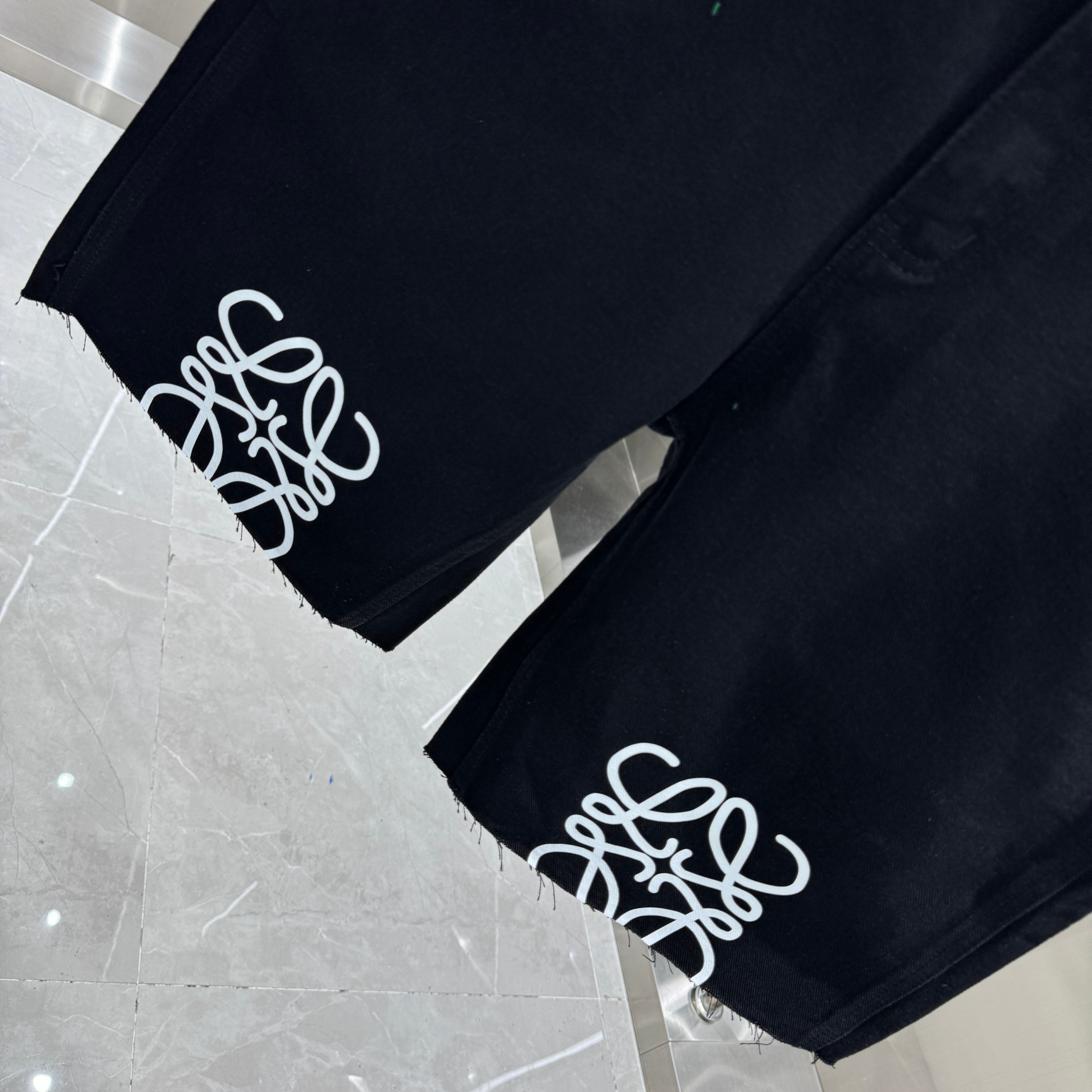 Loewe 罗意威 图案印花牛仔裤短裤