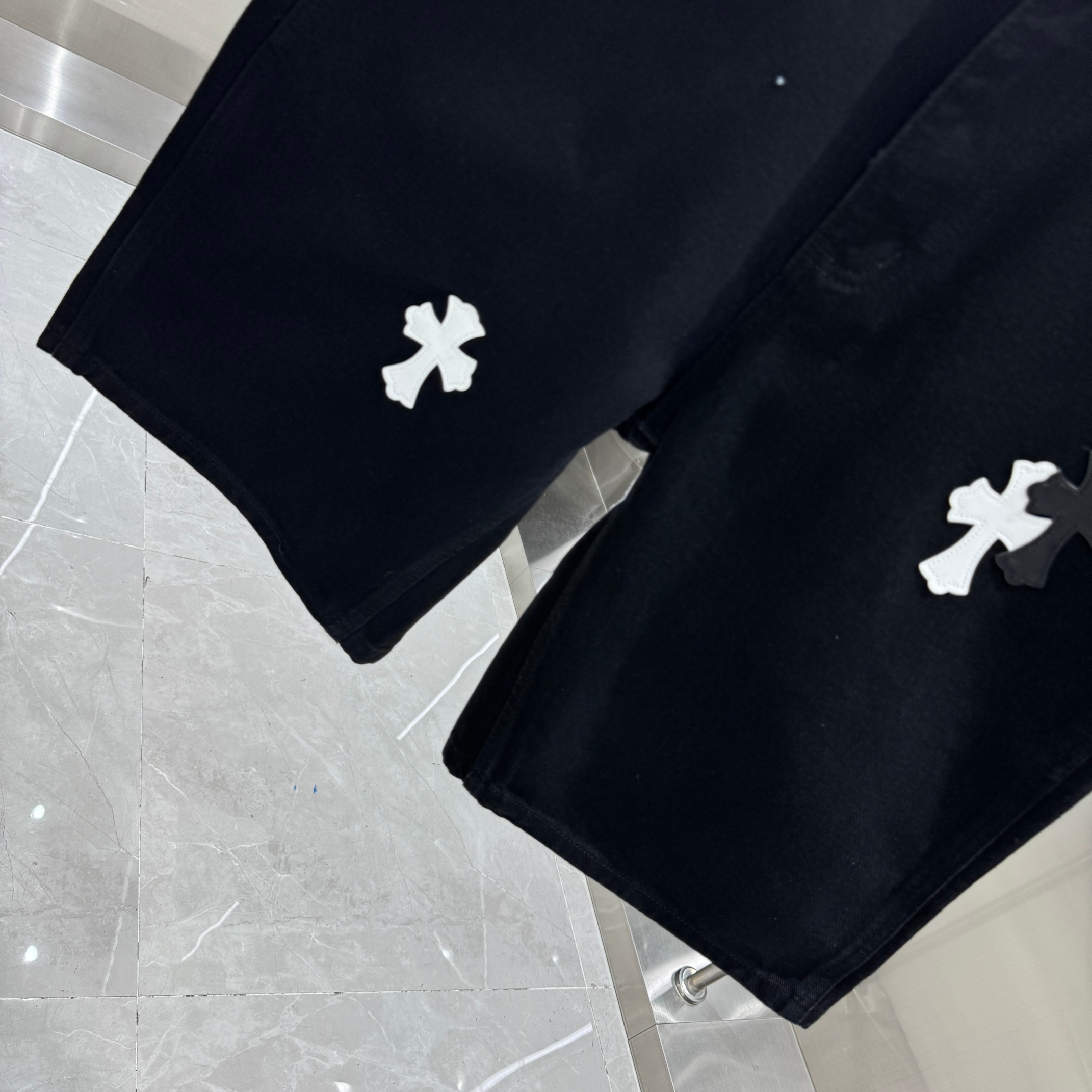 Chrome Hearts 克罗心 CH 拼皮十字架牛仔裤短裤