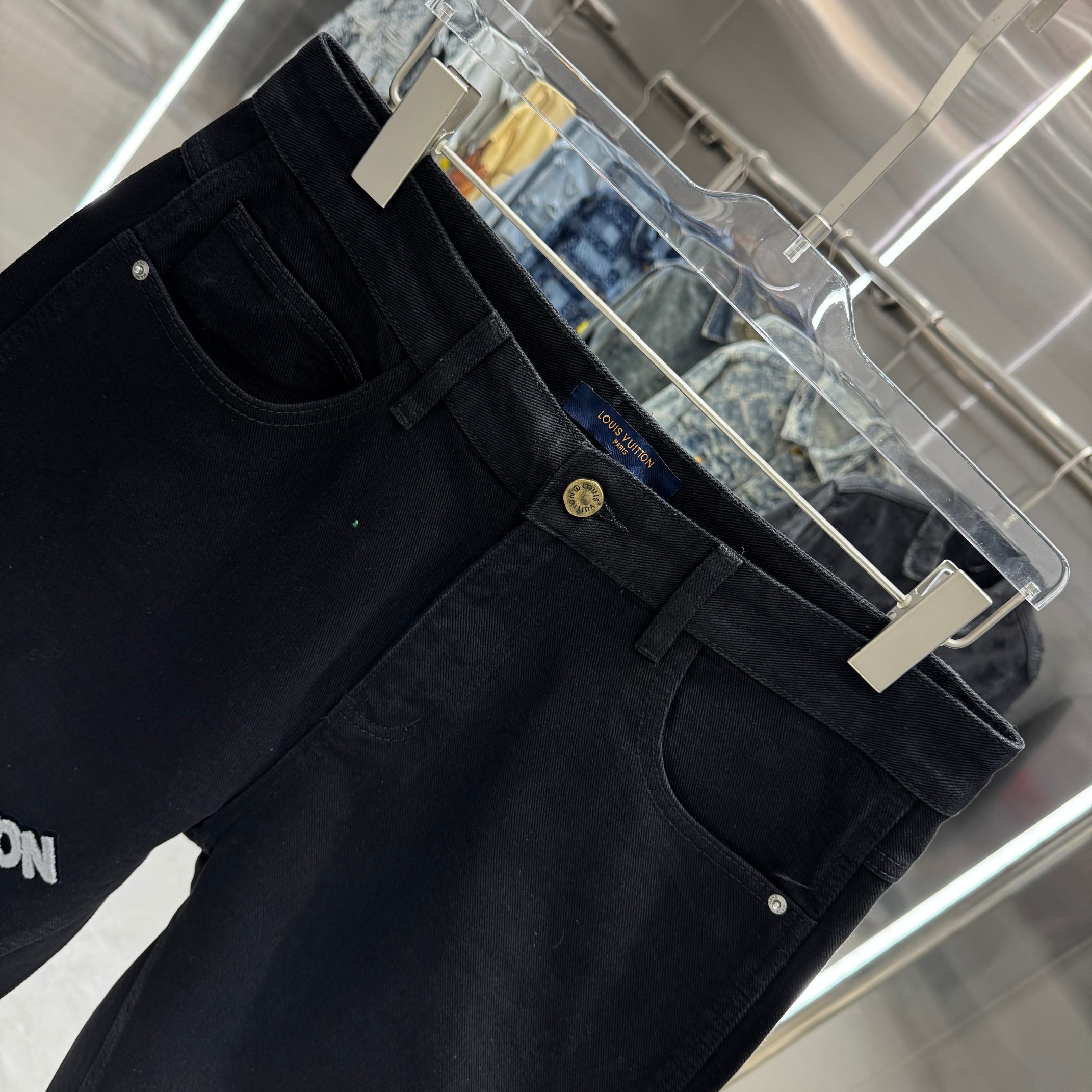 Louis Vuitton LV 路易 字母植绒字母牛仔裤短裤