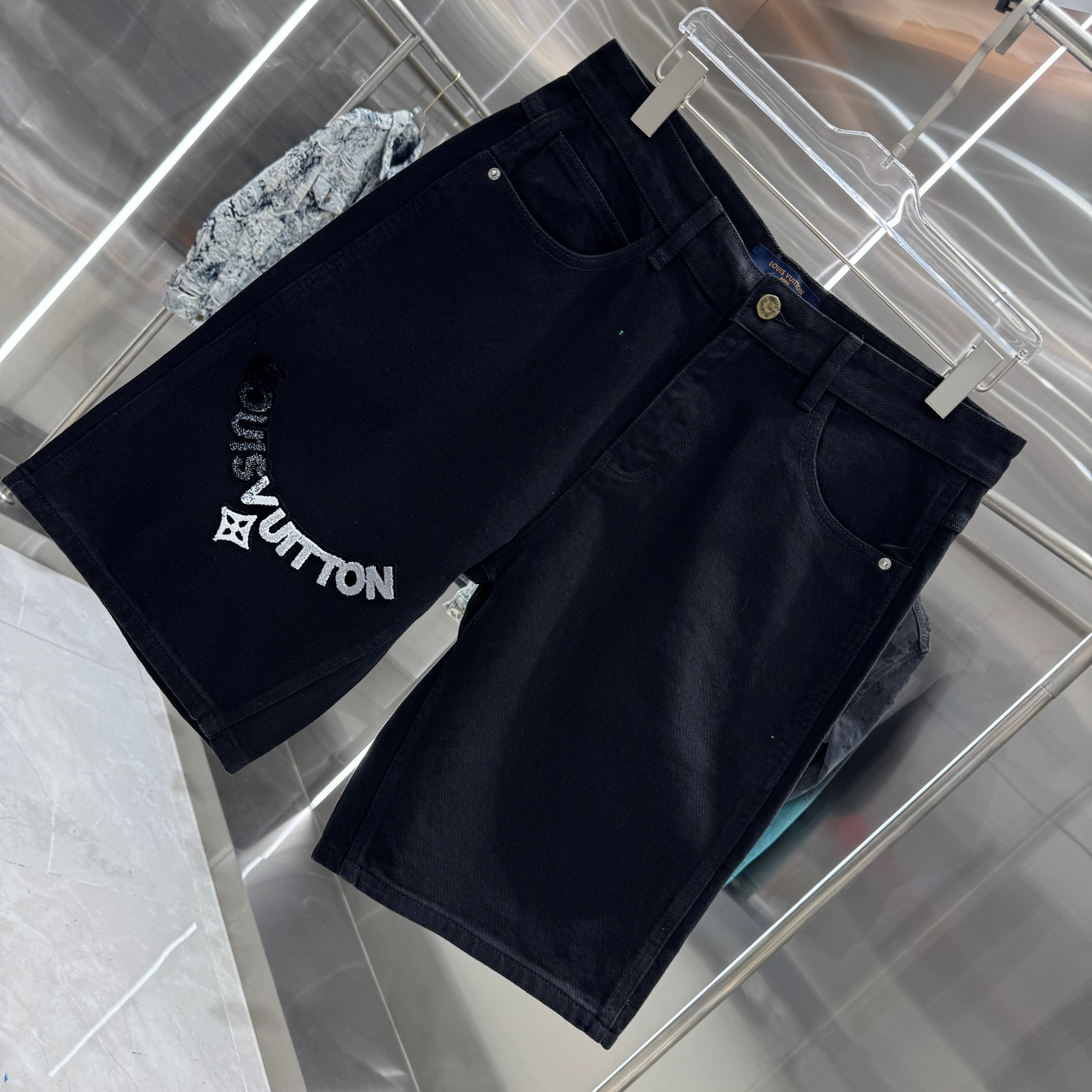 Louis Vuitton LV 路易 字母植绒字母牛仔裤短裤