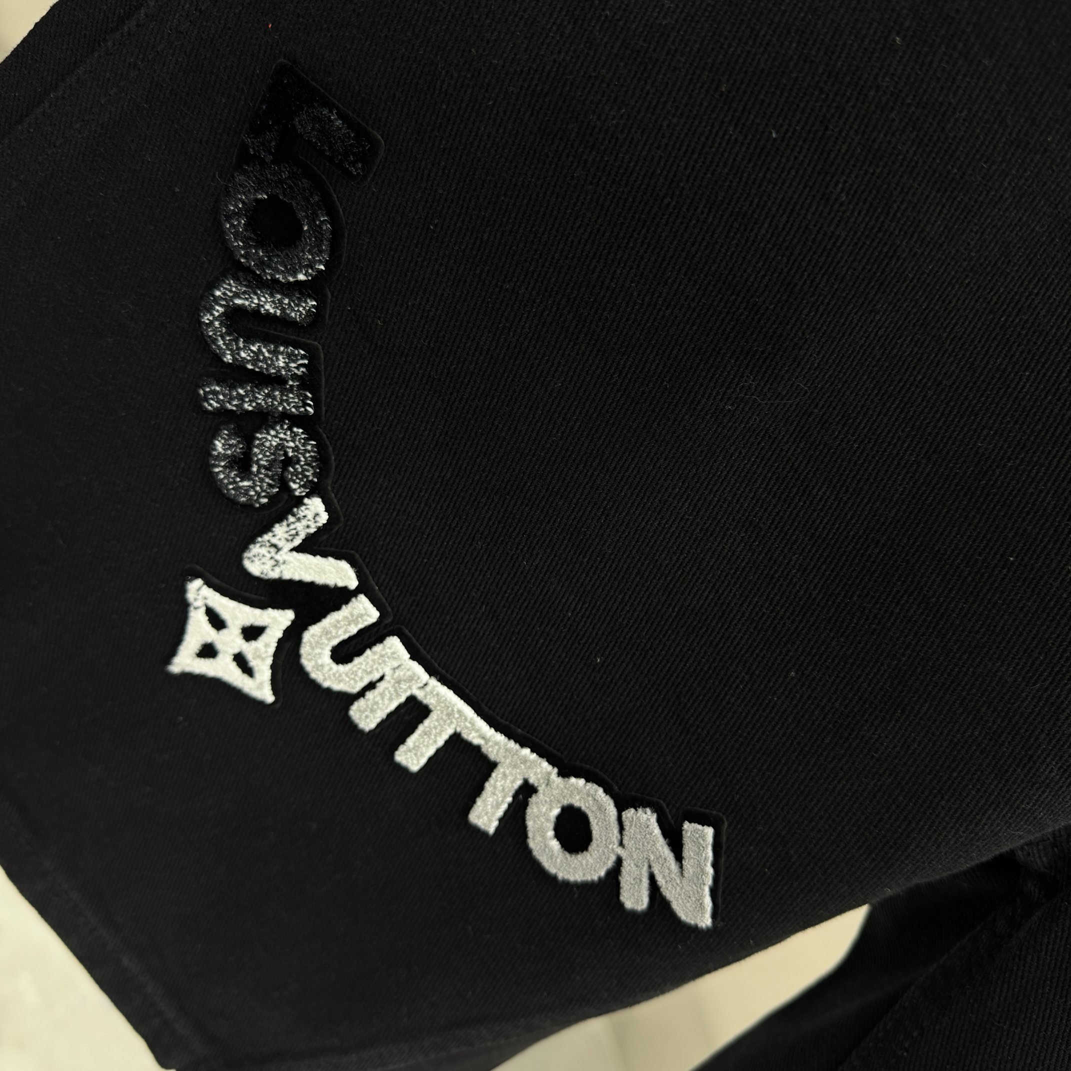 Louis Vuitton LV 路易 字母植绒字母牛仔裤短裤