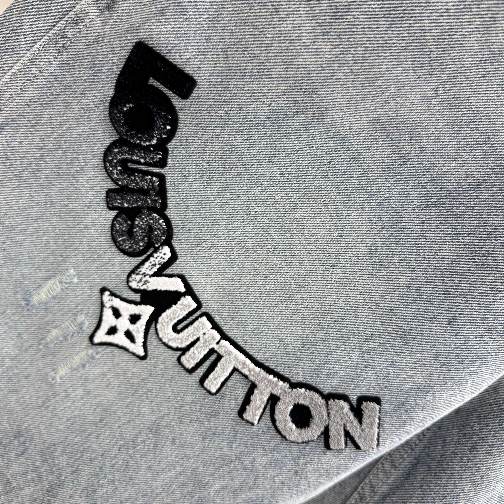 Louis Vuitton LV 路易 字母植绒字母牛仔裤短裤