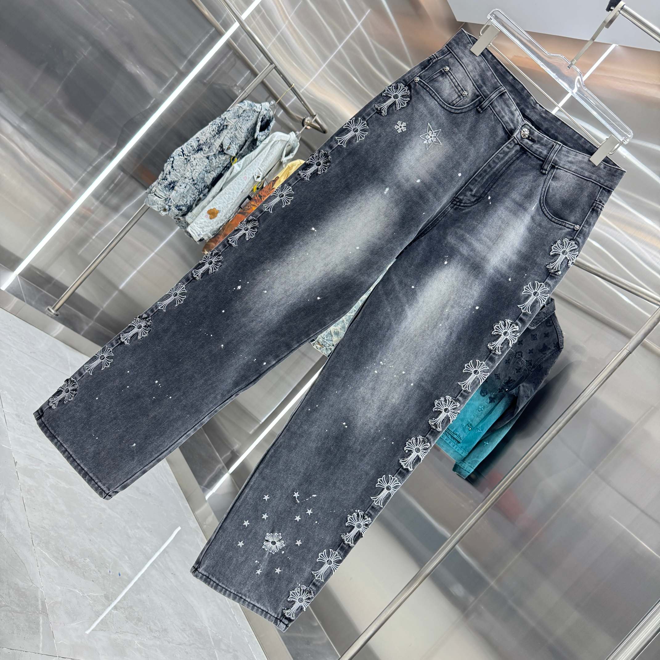 Chrome Hearts 克罗心 CH 重工涂层十字架刺绣牛仔裤面料纱定加密粗左斜纹牛仔布长裤