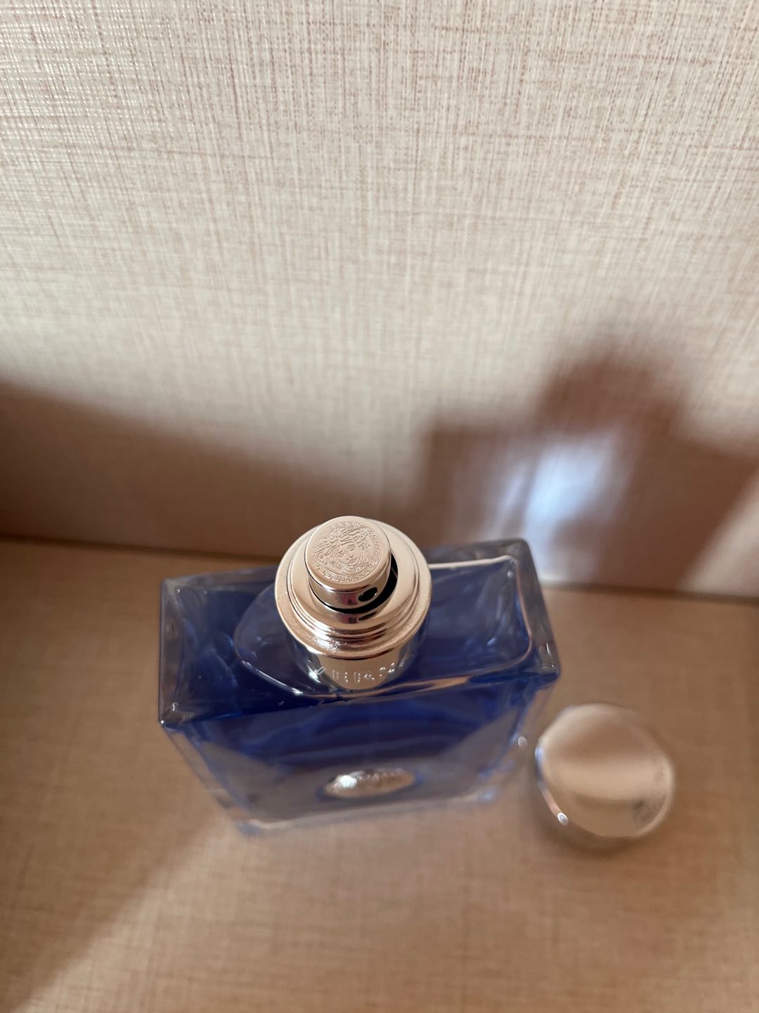 批220💰到付
范思哲同名礼盒香水100ml +试管香水2支（试香味随机）