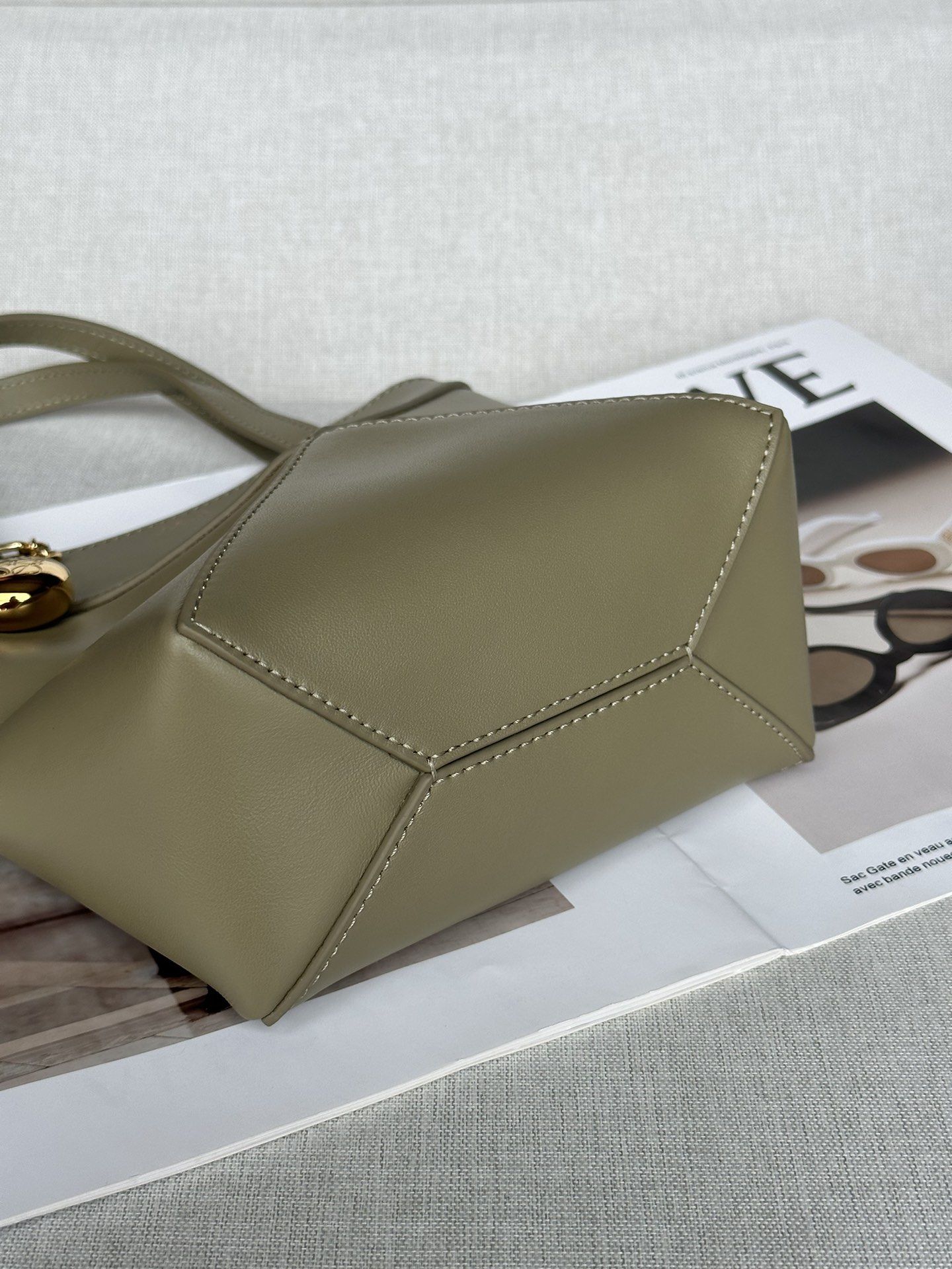LOEWE Puzzle Fold Mini Bag in Shiny Nappa Calfskin Shoulder Bag 7 i1726979290 9345 7