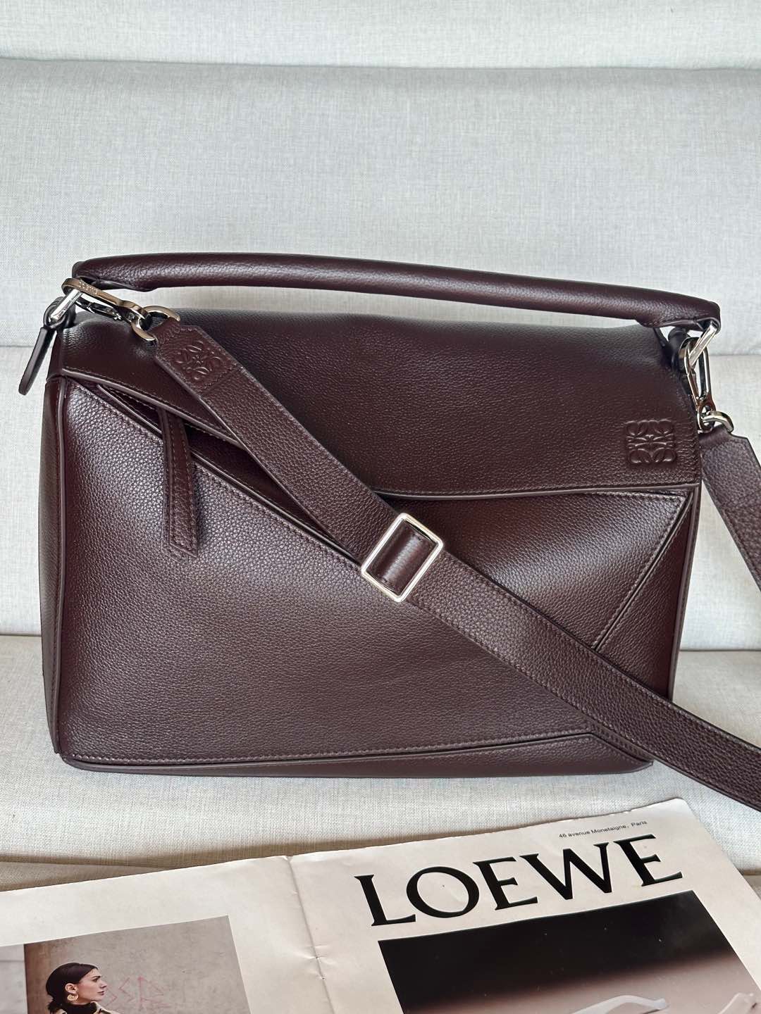 Loewe Large Puzzle Bag in Deer Leather - Versatile Shoulder & Crossbody Bag 2 i1736144118739 2305 0 0