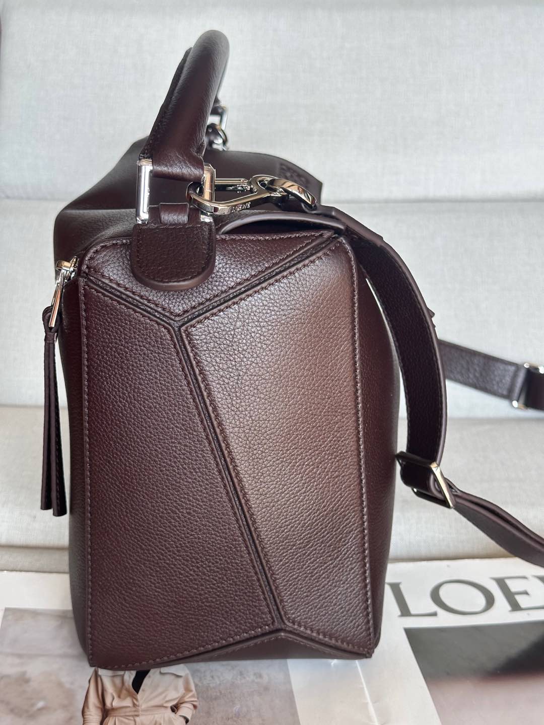 Loewe Large Puzzle Bag in Deer Leather - Versatile Shoulder & Crossbody Bag 6 i1736144118739 4022 0 4