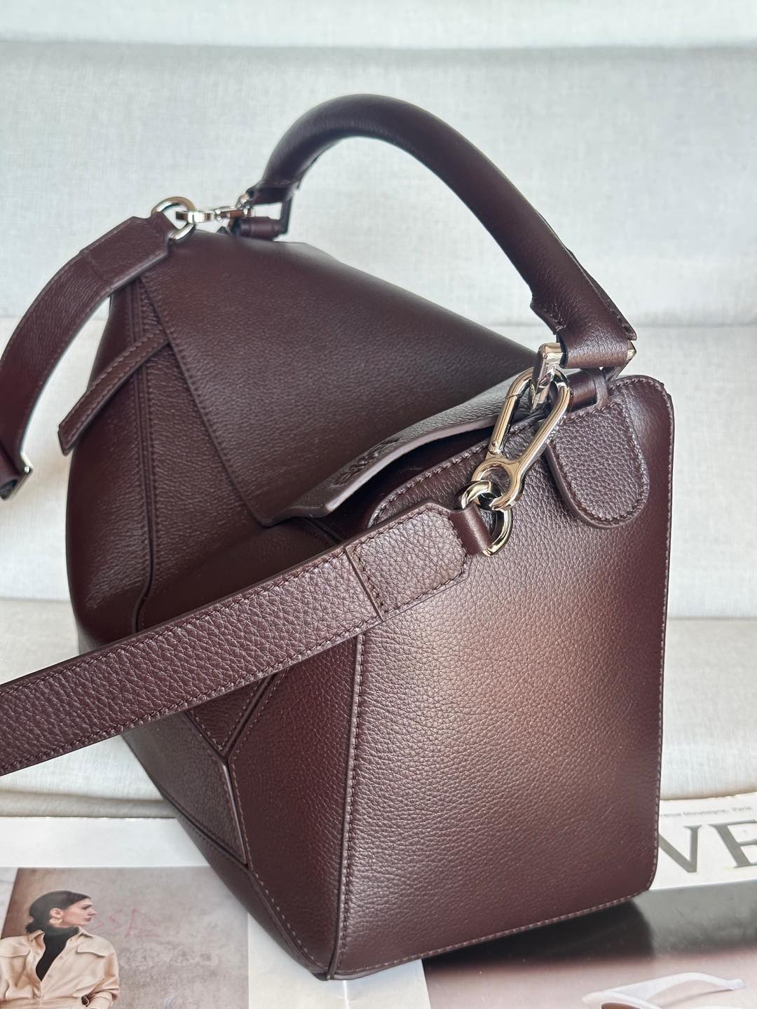 Loewe Large Puzzle Bag in Deer Leather - Versatile Shoulder & Crossbody Bag 4 i1736144118739 6007 0 2