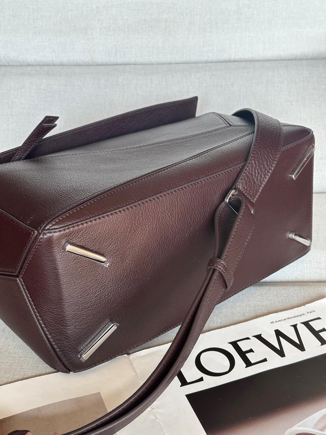 Loewe Large Puzzle Bag in Deer Leather - Versatile Shoulder & Crossbody Bag 7 i1736144118739 6117 0 6