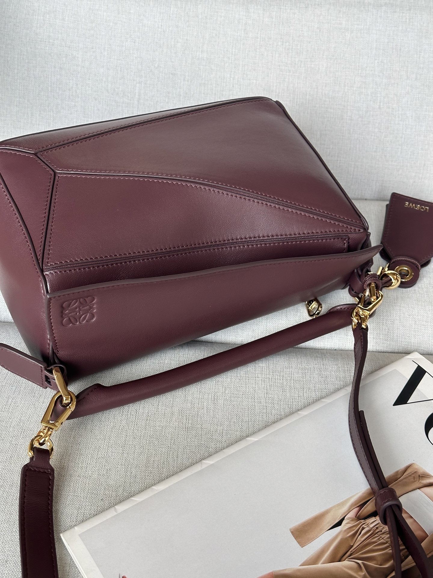 Loewe Puzzle Bag Small Nappa Leather Featherlight Top Handle Shoulder Bag 8 i1744357992225 927 0 6