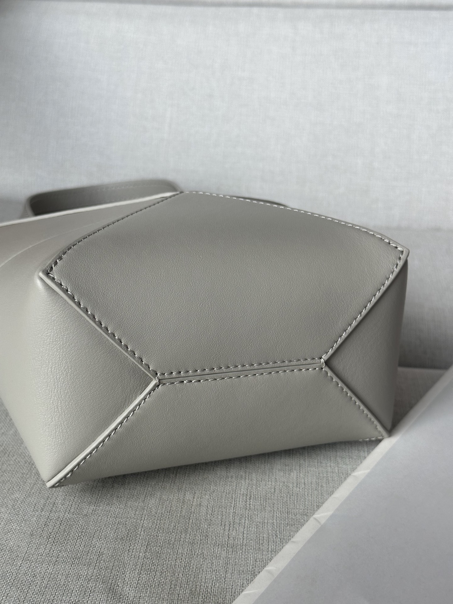 Loewe Puzzle Fold Mini Tote Bag, Shell Grey Leather 7 i1749366068365 7162 0 5