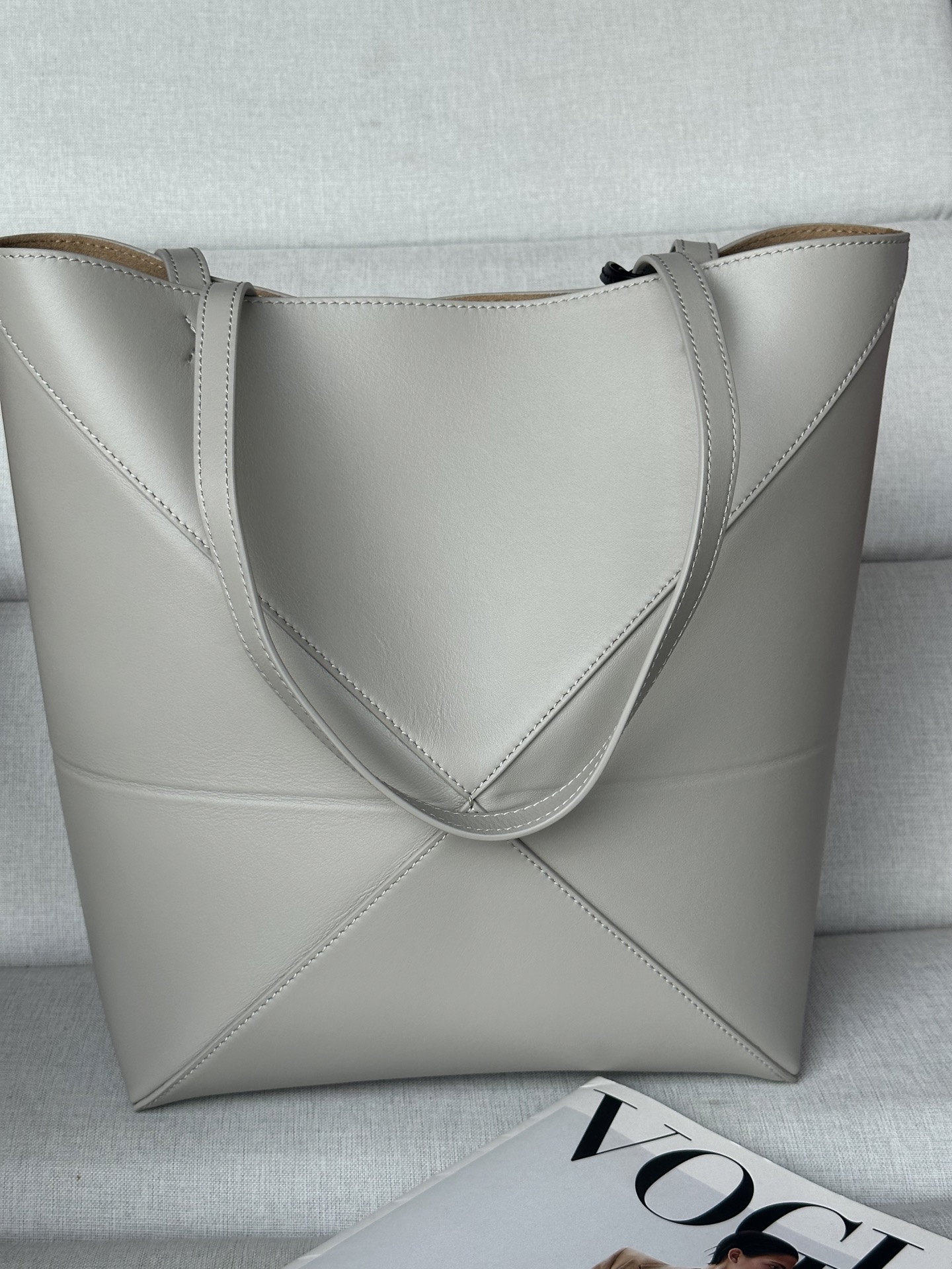 Loewe Puzzle Fold Tote Bag in Shell Gray Leather - Medium Size 5 i1749366750700 1866 0 3