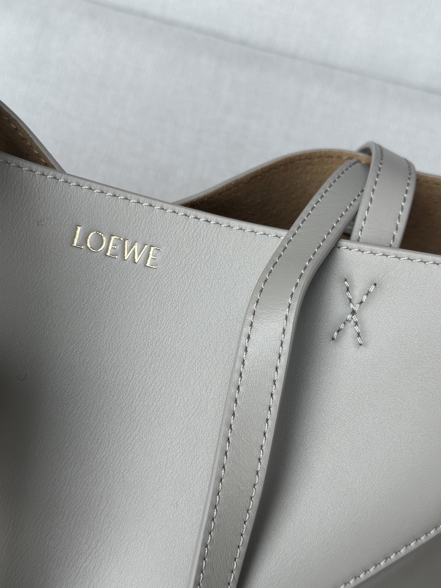 Loewe Puzzle Fold Tote Bag in Shell Gray Leather - Medium Size 6 i1749366751854 2016 0 2