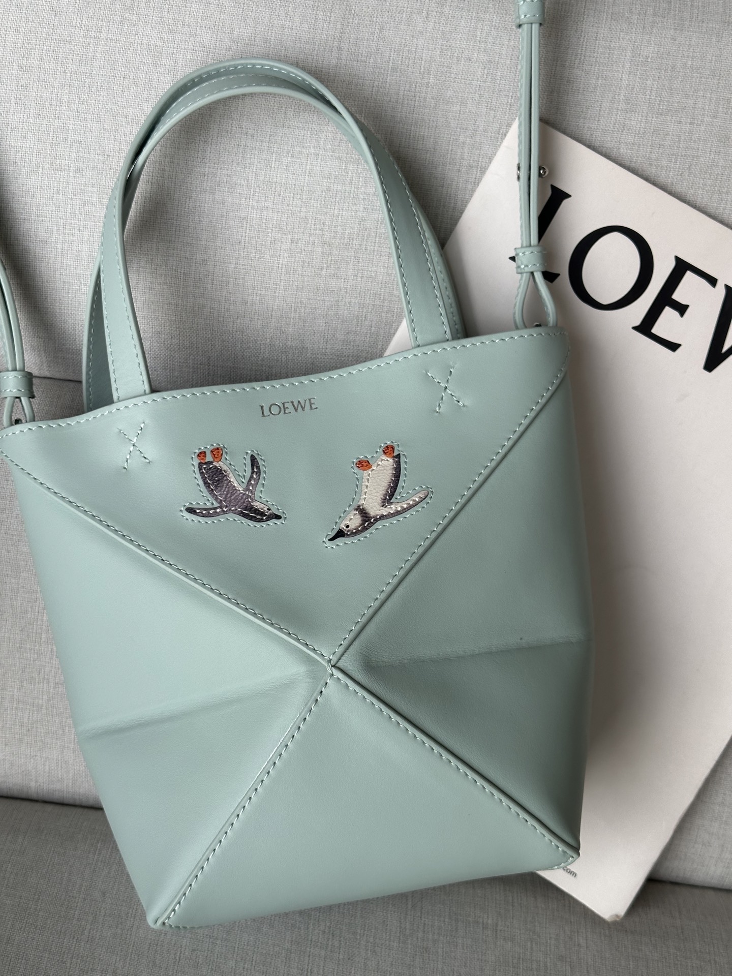 LOEWE Puzzle Fold Mini Tote Bag in Glossy Leather with Penguin Embroidery 4 i1749973910503 8046 0 2