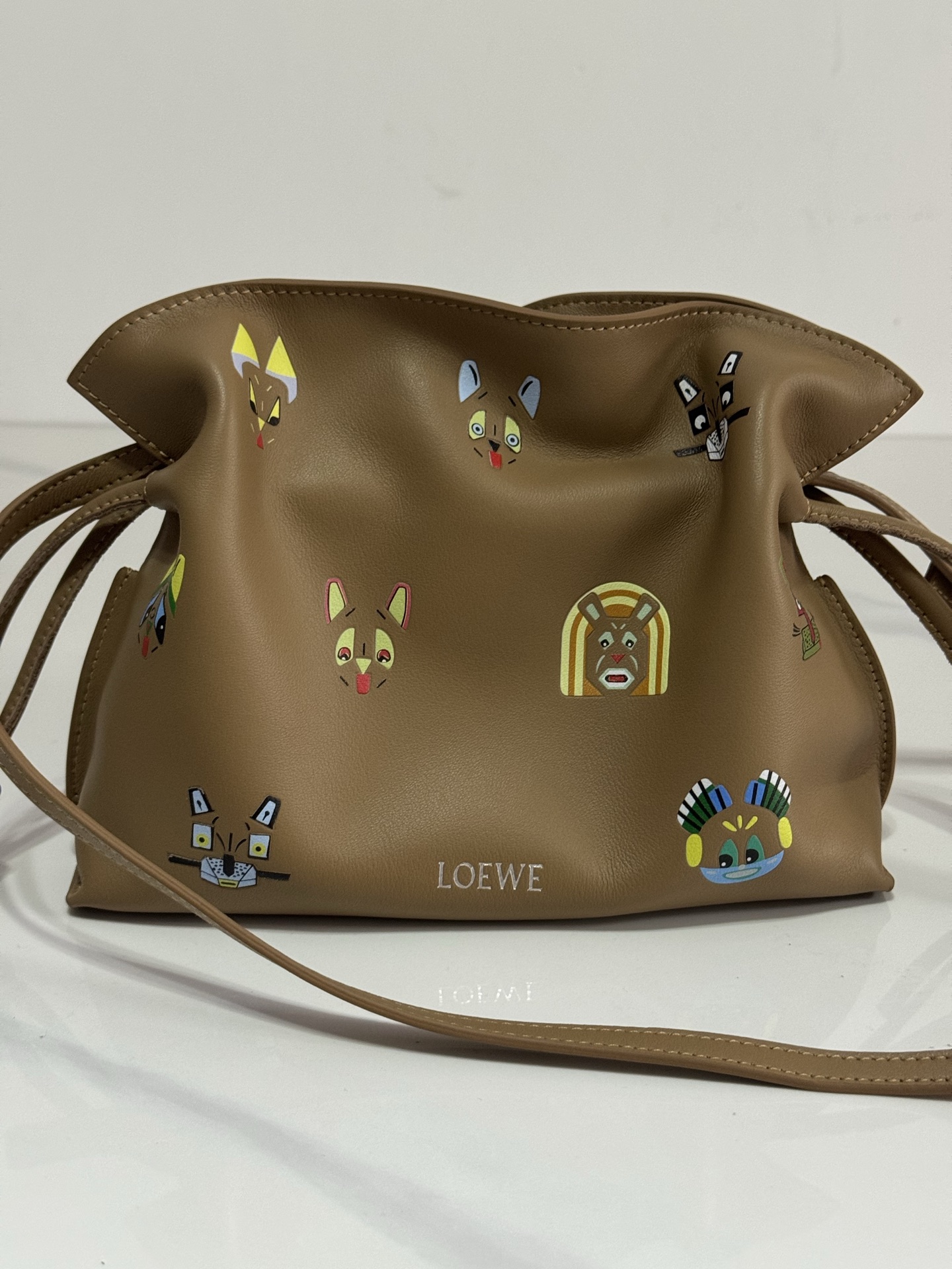 LOEWE X LOUIS WAIN Cats Flamenco 1 3D 23-9-18 Pochette Pochette